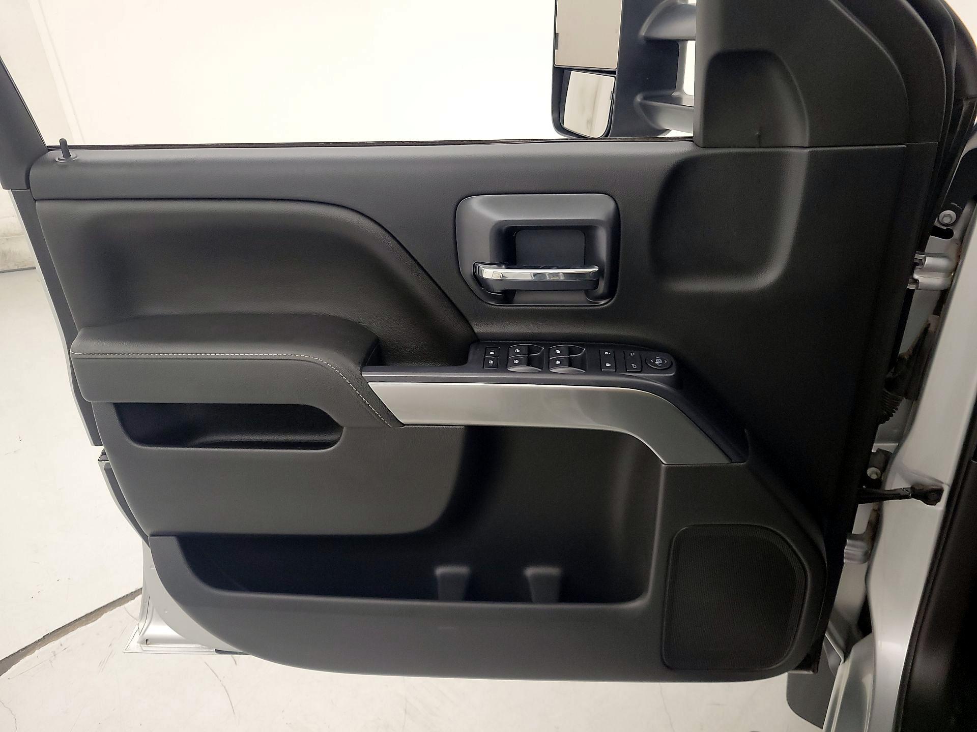 Thumbnail: 2015 Chevrolet Silverado 2500 - 12