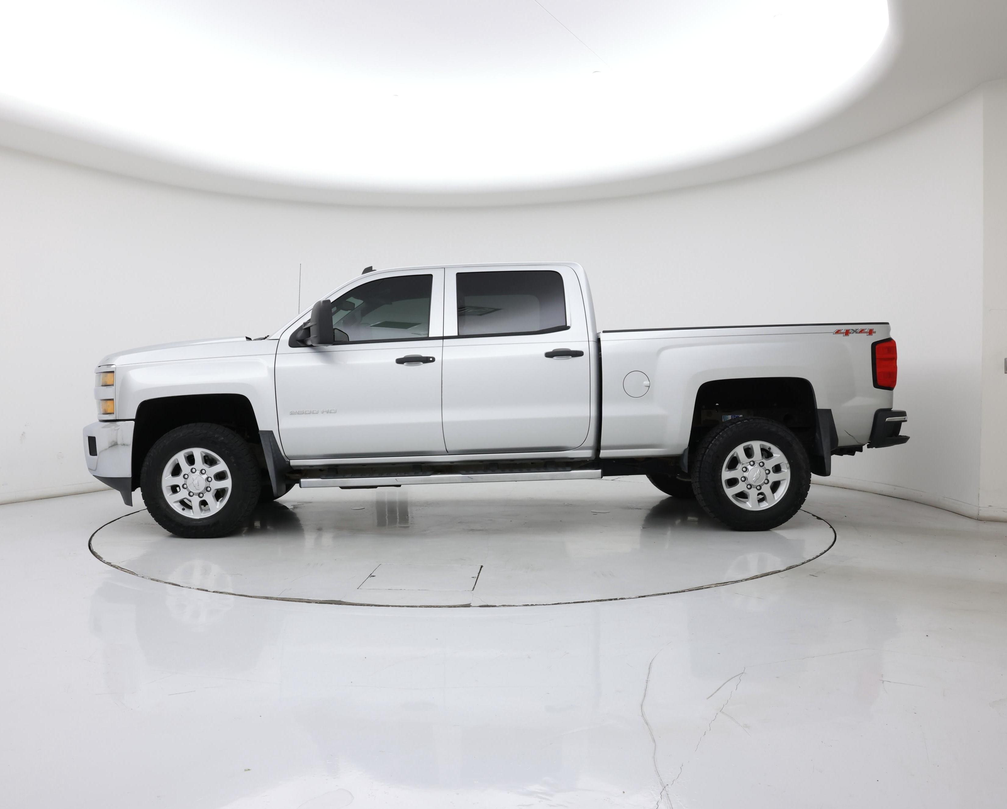 Thumbnail: 2015 Chevrolet Silverado 2500 - 3