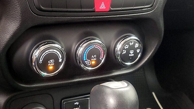 2015 Jeep Renegade Latitude 16