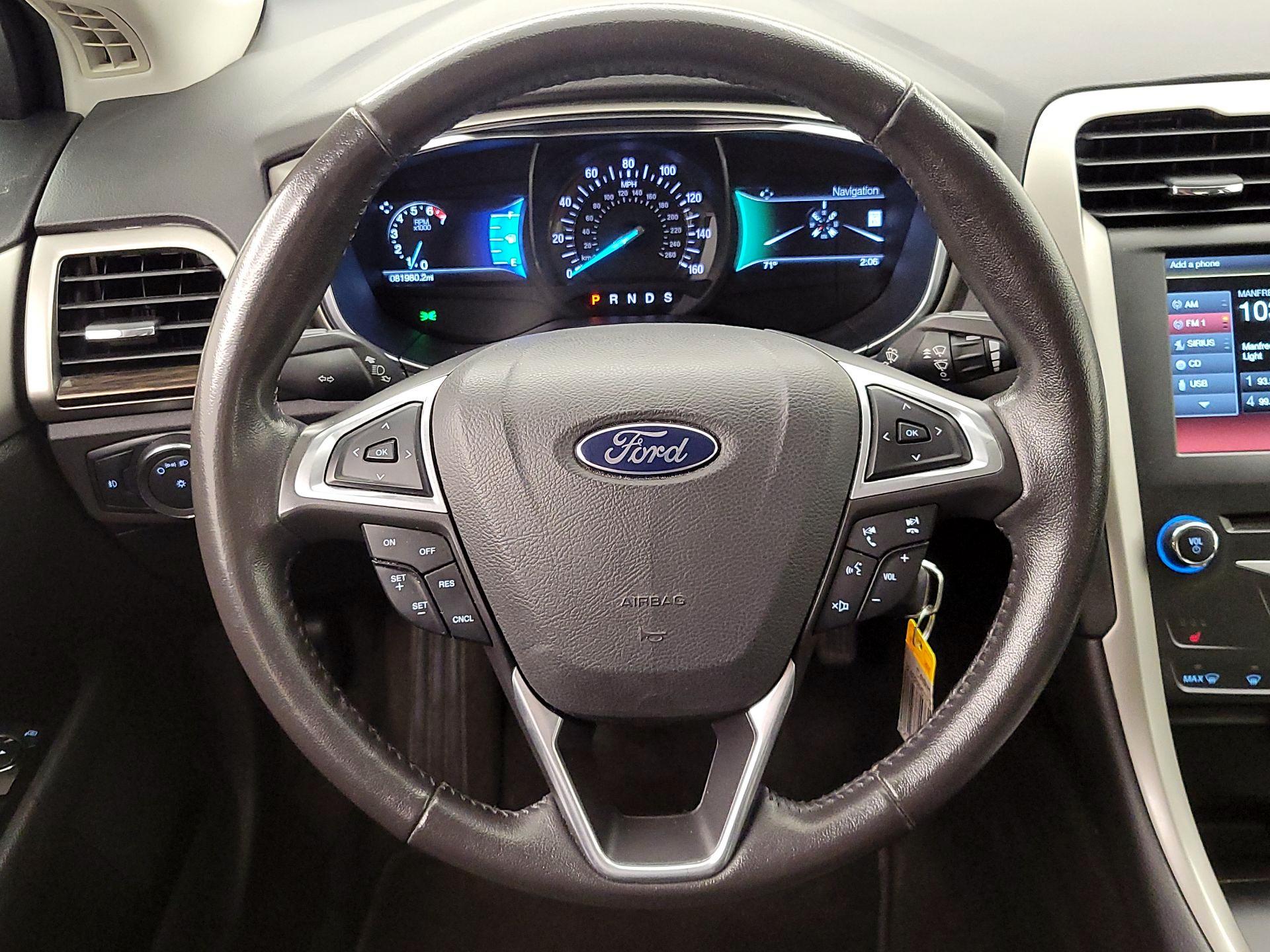 Thumbnail: 2015 Ford Fusion - 10