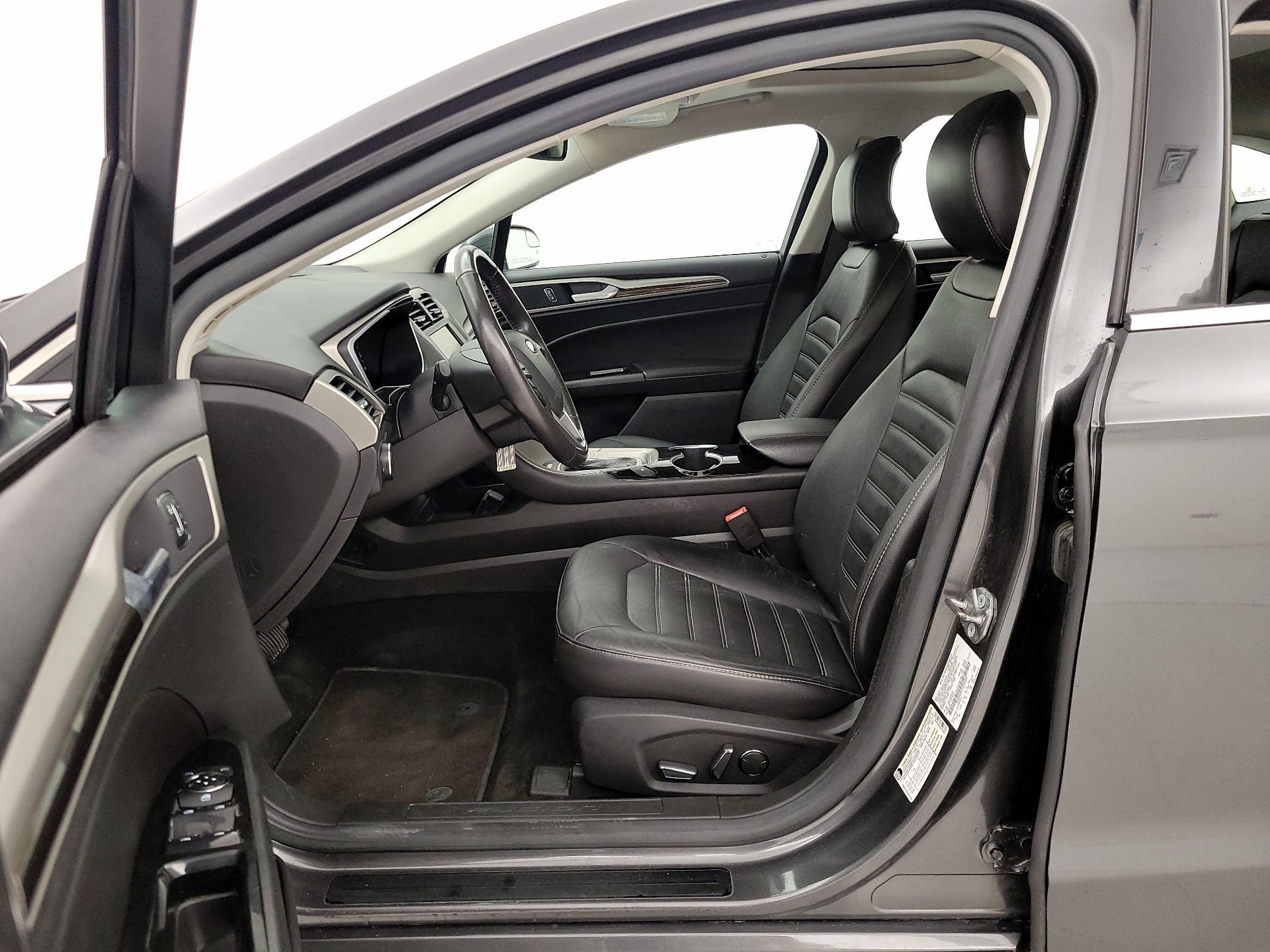 Thumbnail: 2015 Ford Fusion - 11