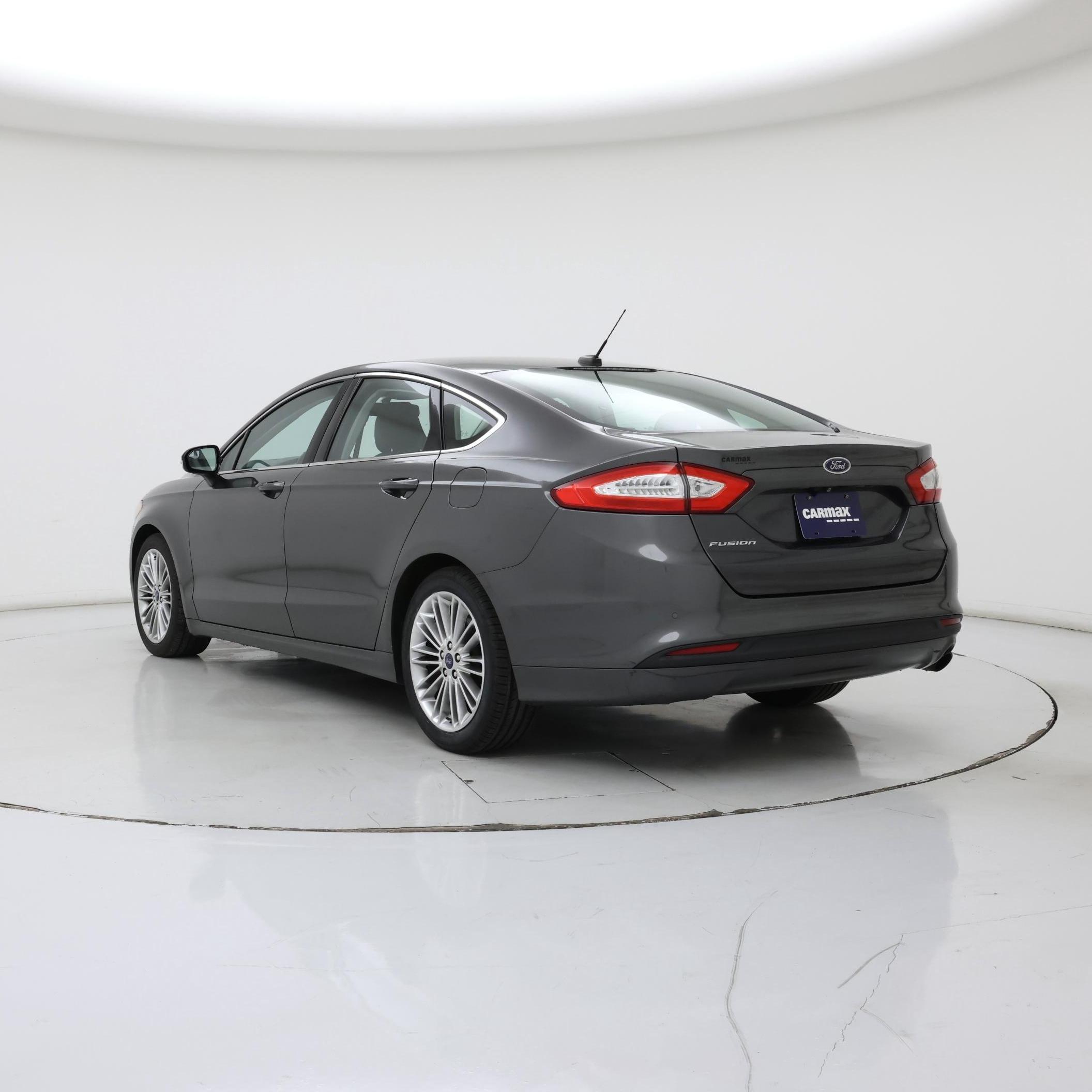 Thumbnail: 2015 Ford Fusion - 2