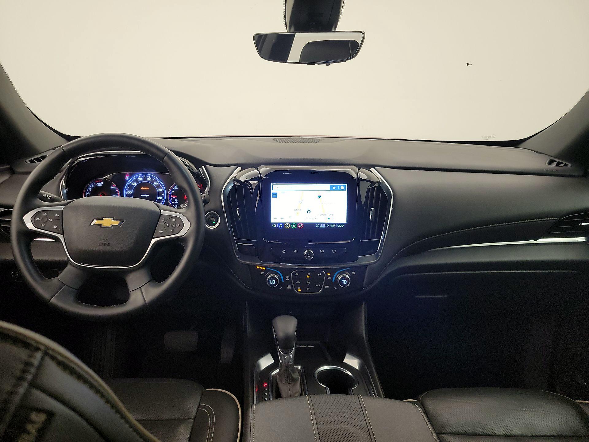 Thumbnail: 2023 Chevrolet Traverse - 9
