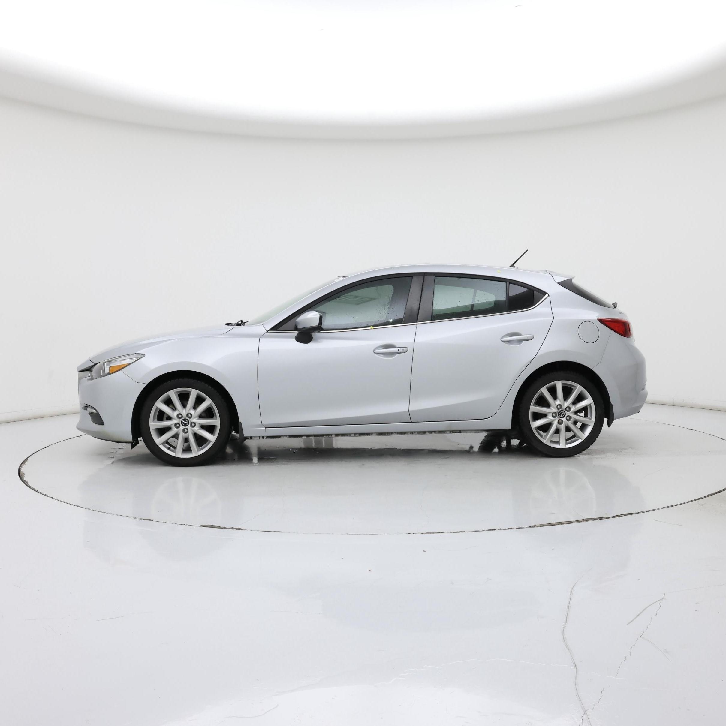 Thumbnail: 2017 Mazda Mazda3 - 3