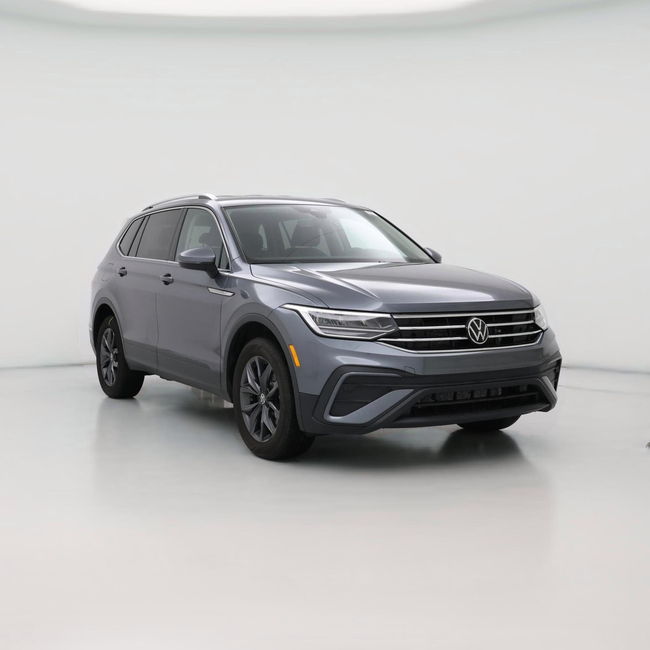 Thumbnail: 2023 Volkswagen Tiguan - 1