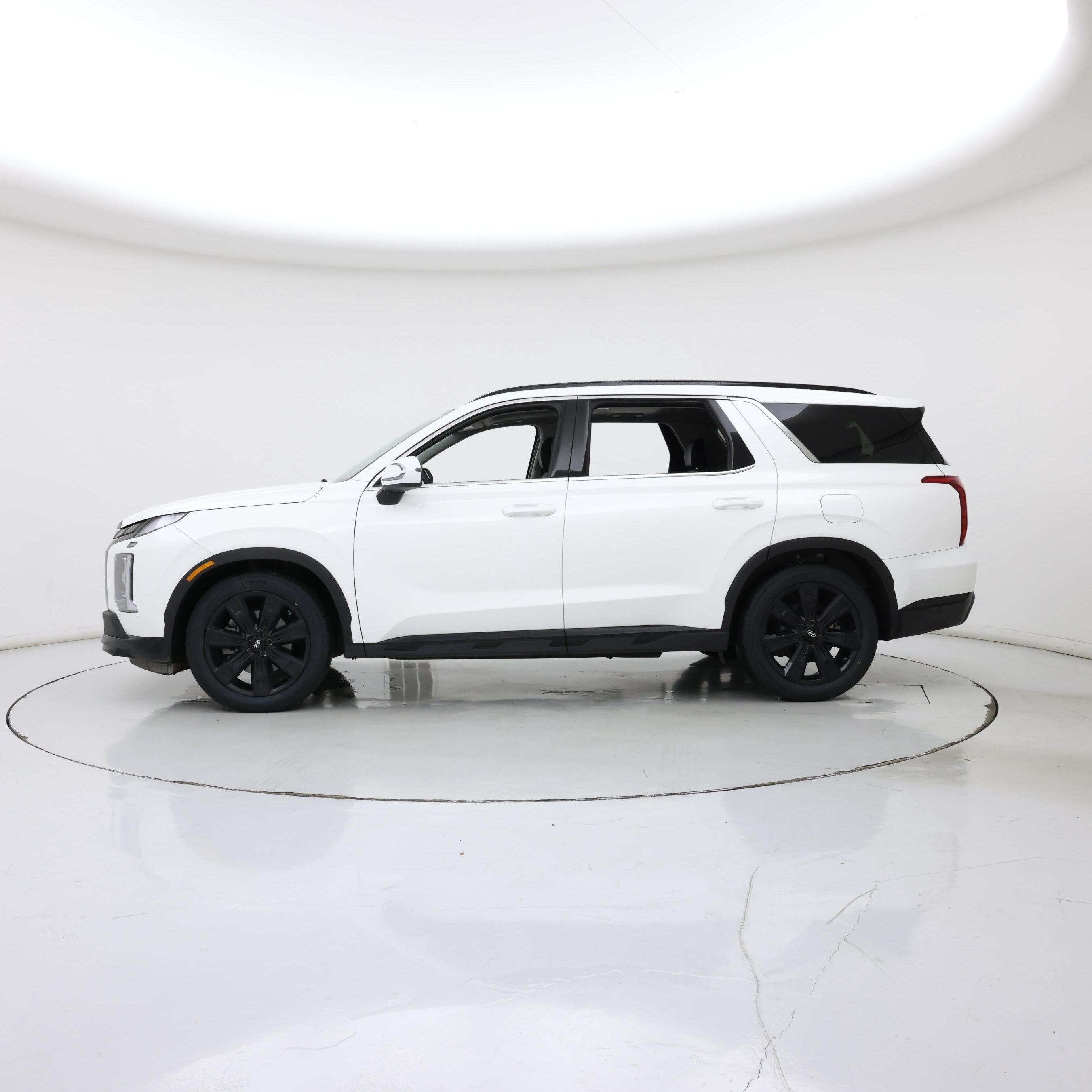 Thumbnail: 2023 Hyundai Palisade - 3