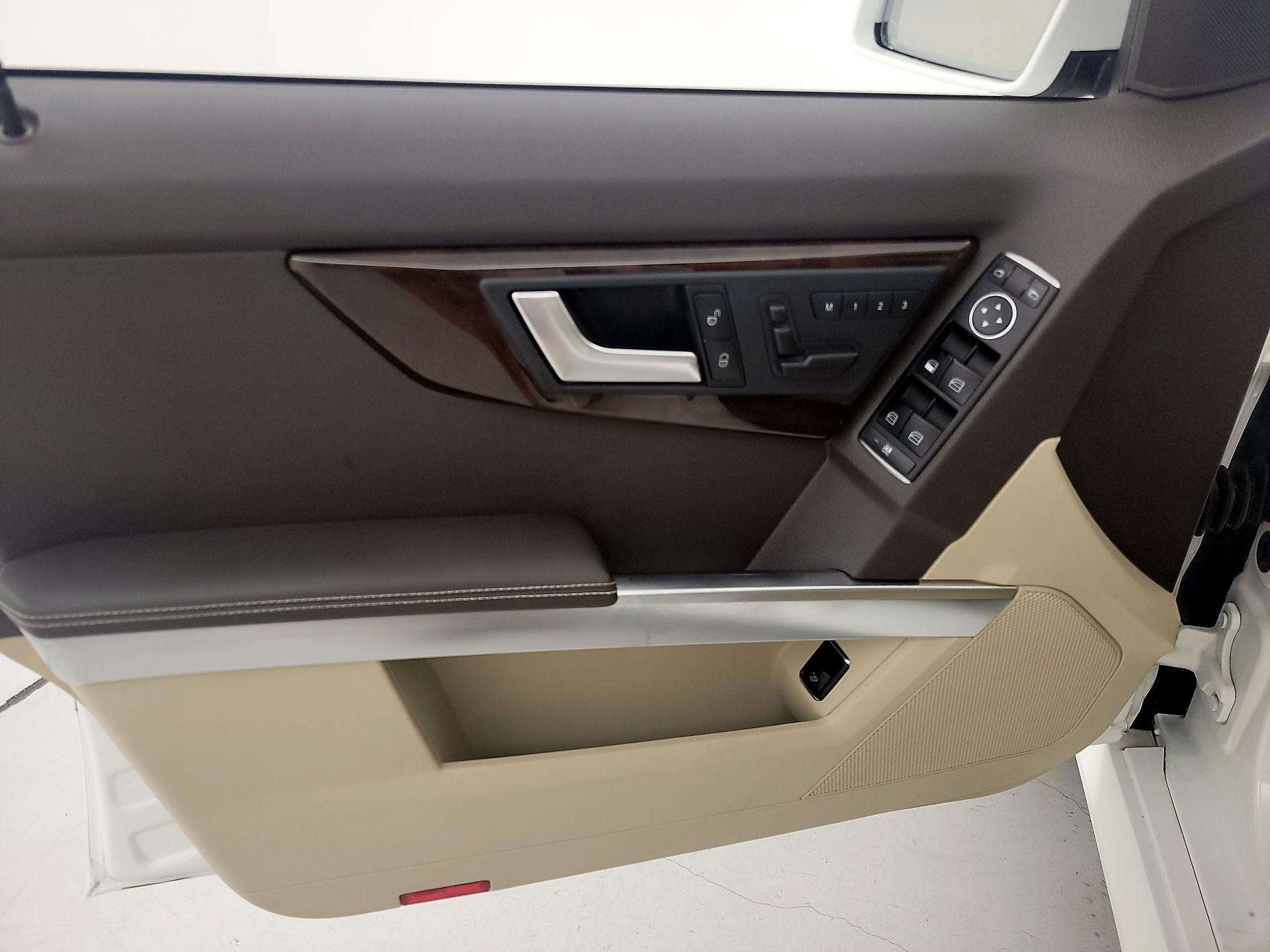 Thumbnail: 2014 Mercedes-Benz GLK - 12
