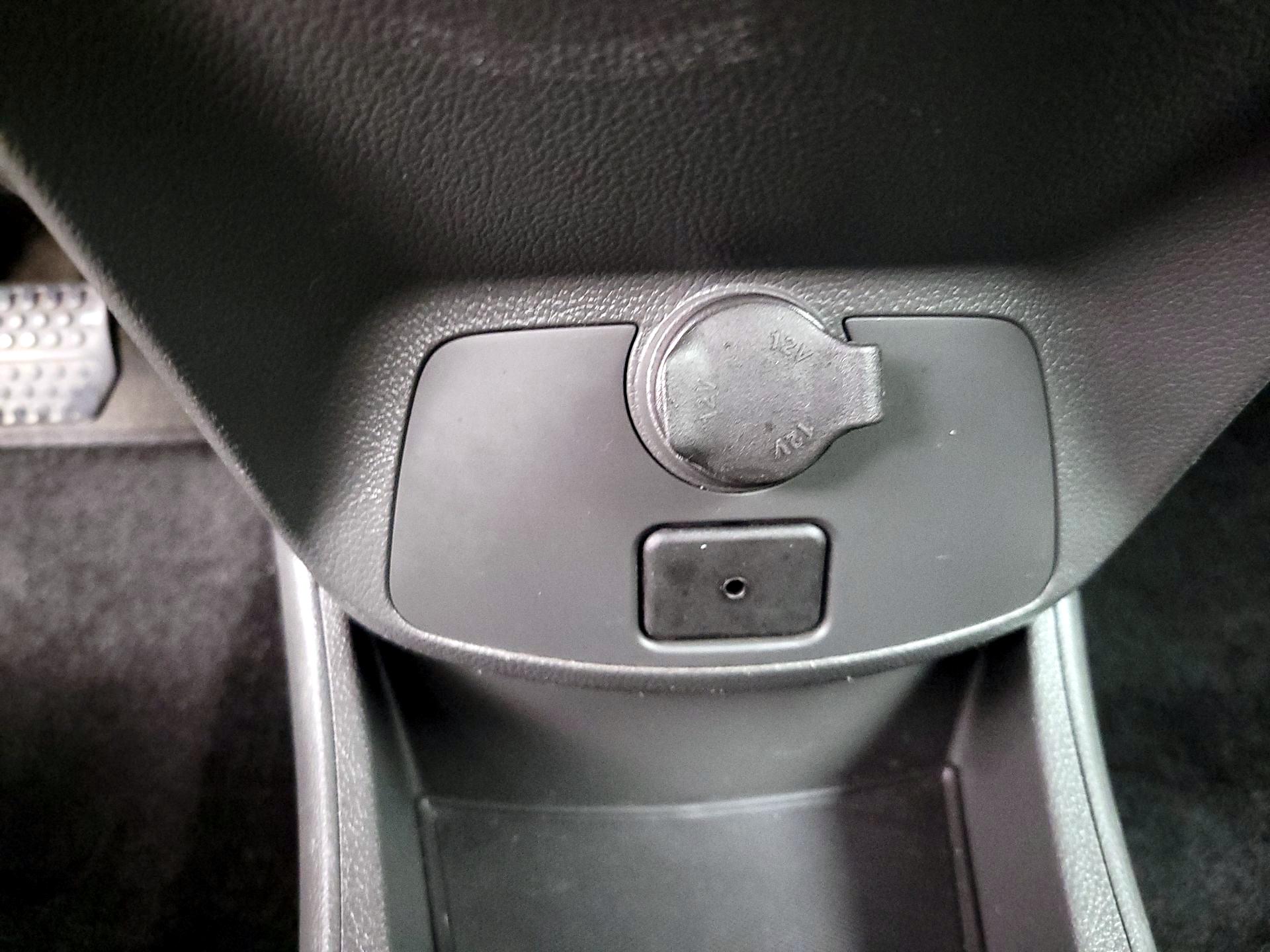 Thumbnail: 2014 Chevrolet Spark - 17
