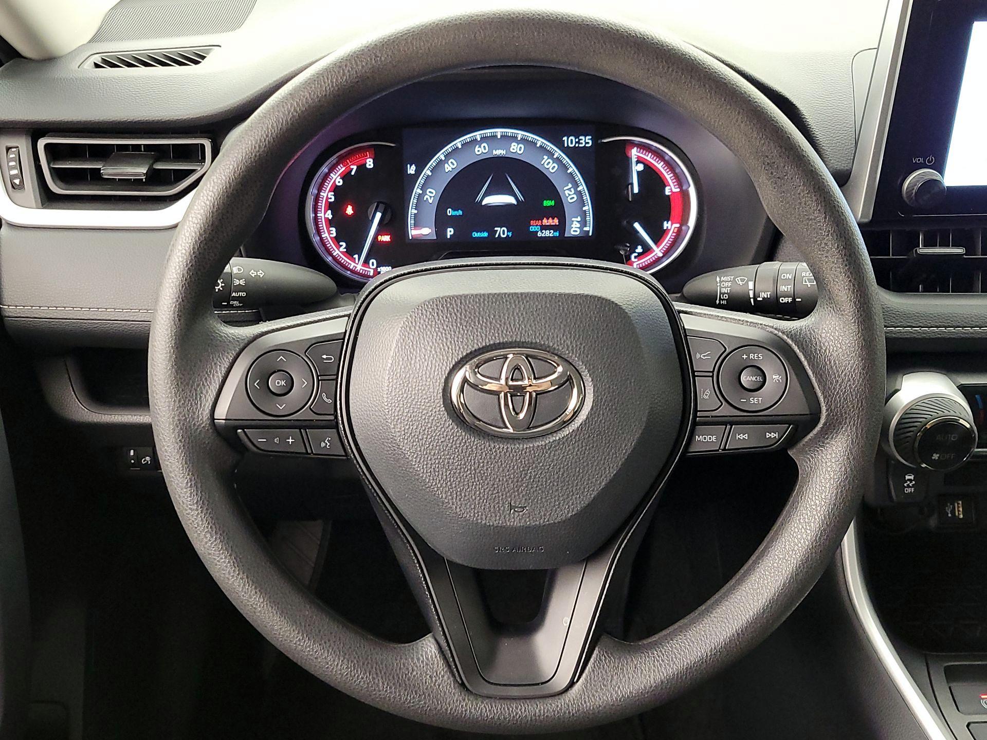 Thumbnail: 2025 Toyota RAV4 - 10