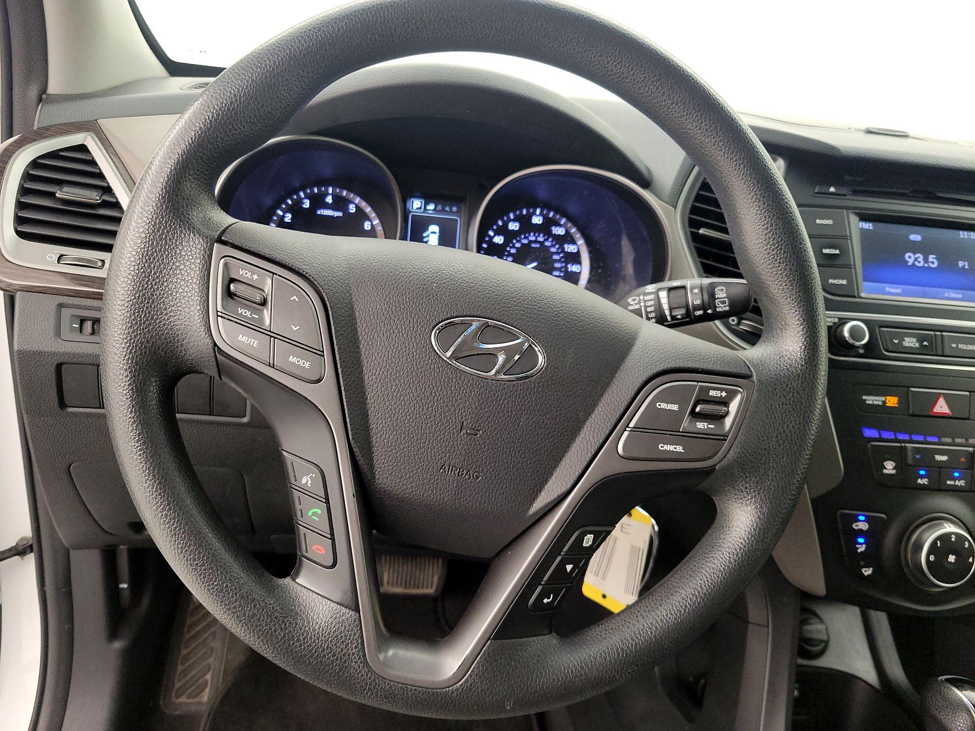Thumbnail: 2018 Hyundai Santa Fe - 10