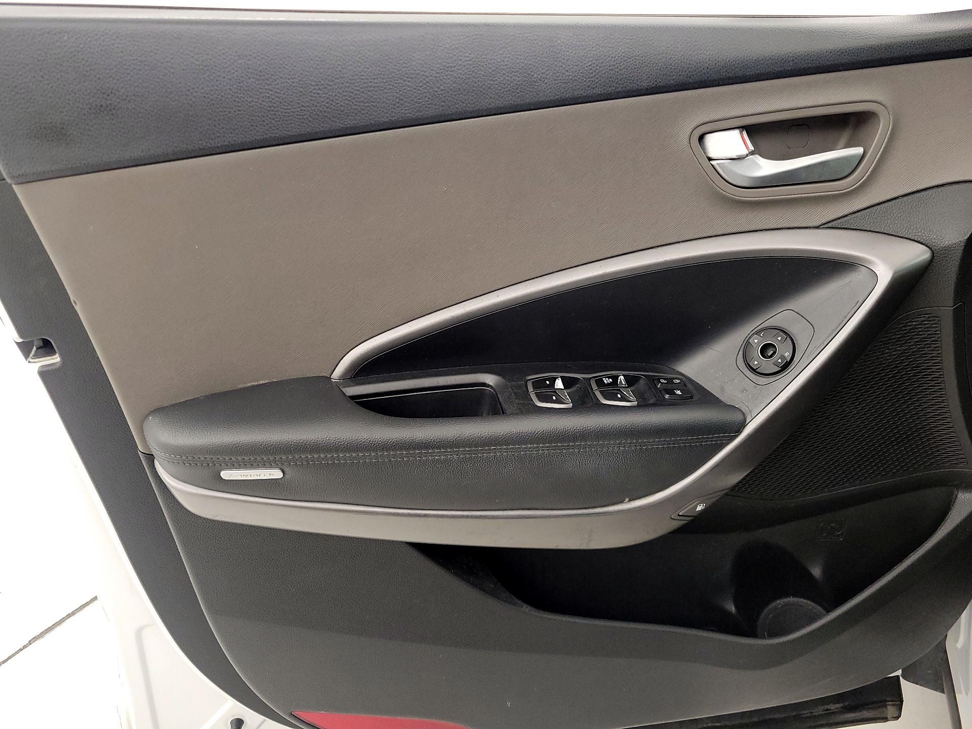 Thumbnail: 2018 Hyundai Santa Fe - 12