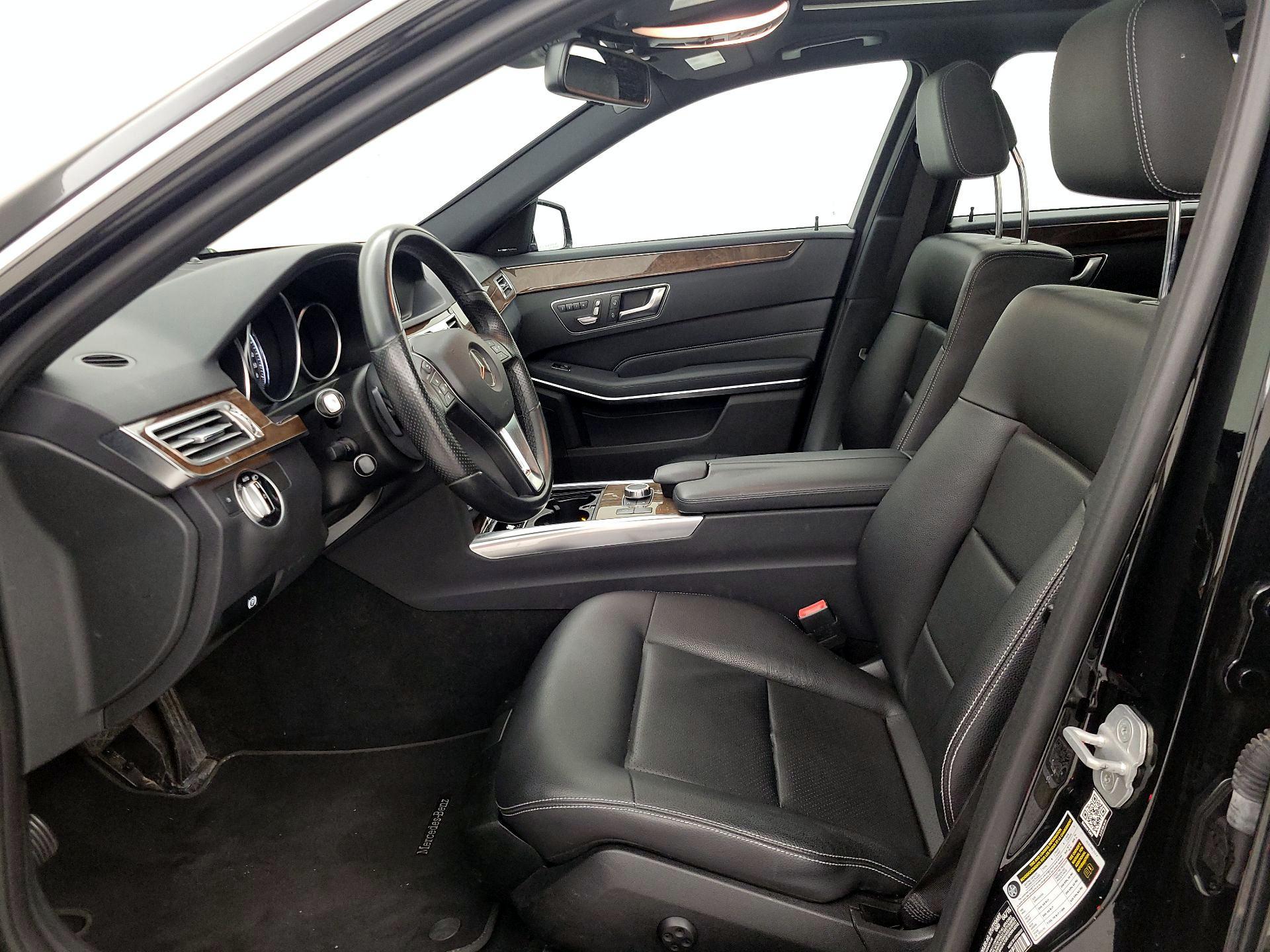 Thumbnail: 2016 Mercedes-Benz E-Class - 11