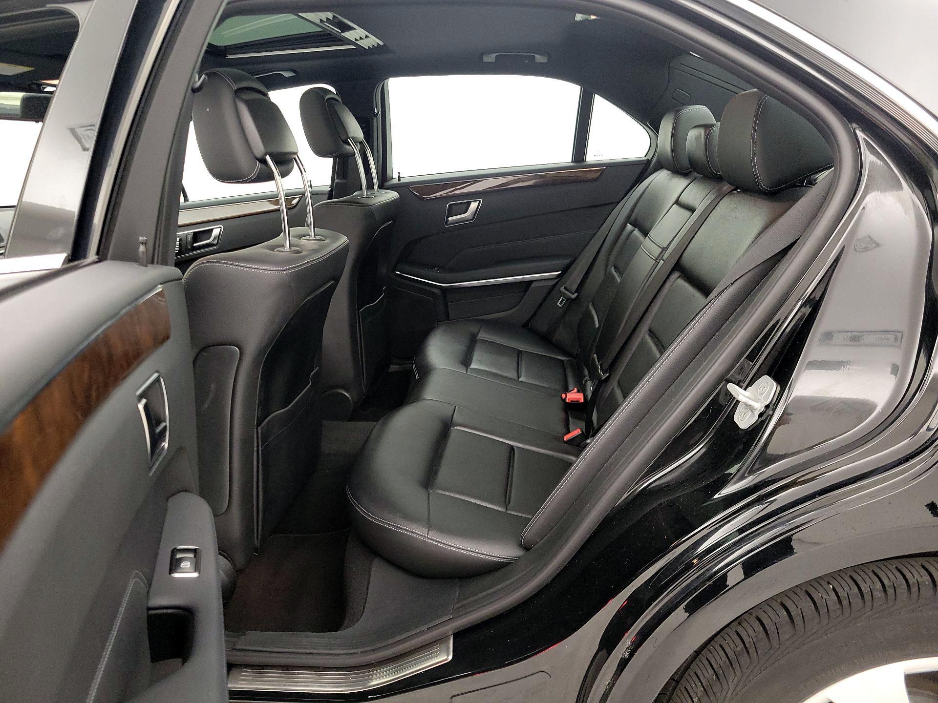 Thumbnail: 2016 Mercedes-Benz E-Class - 20