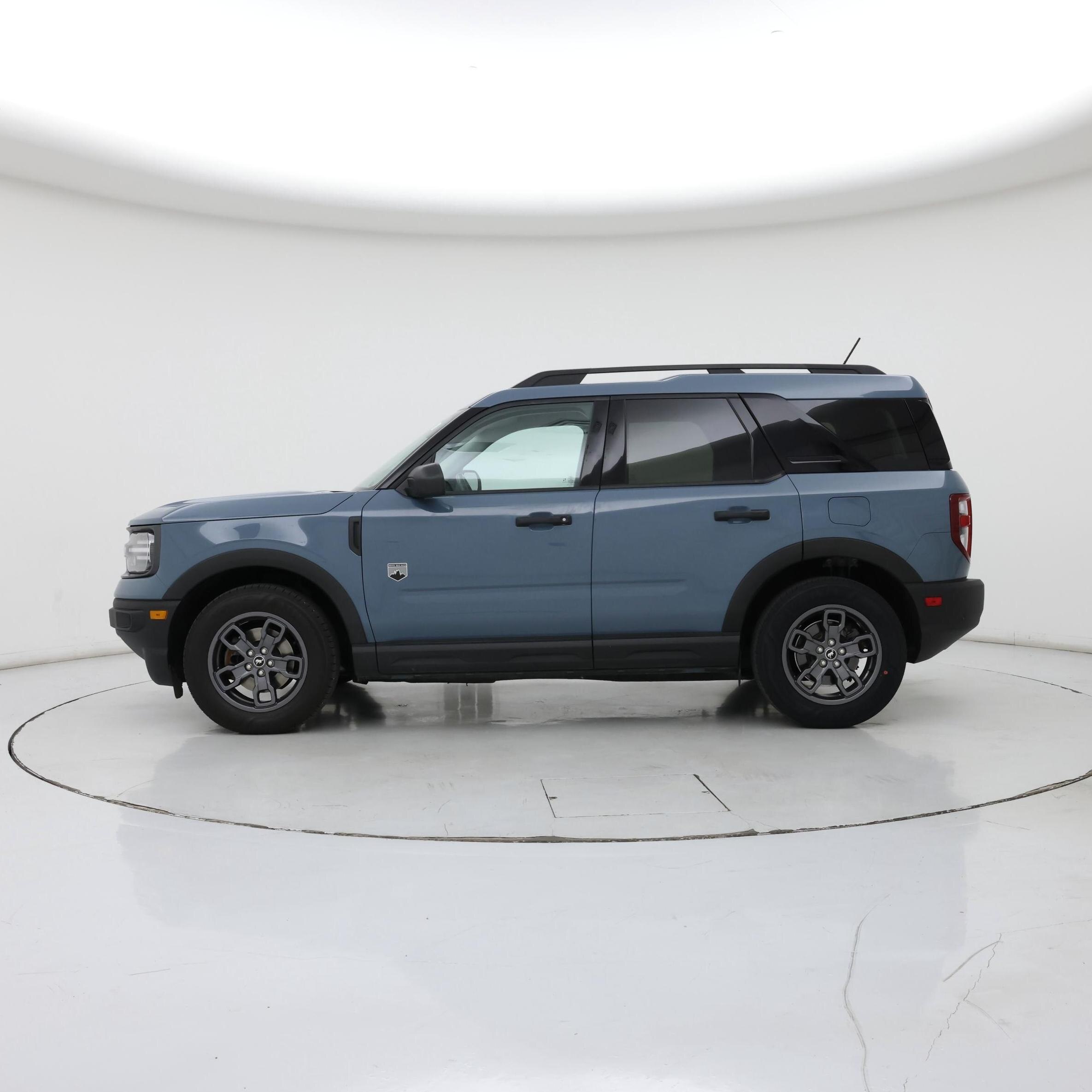 Thumbnail: 2021 Ford Bronco Sport - 3