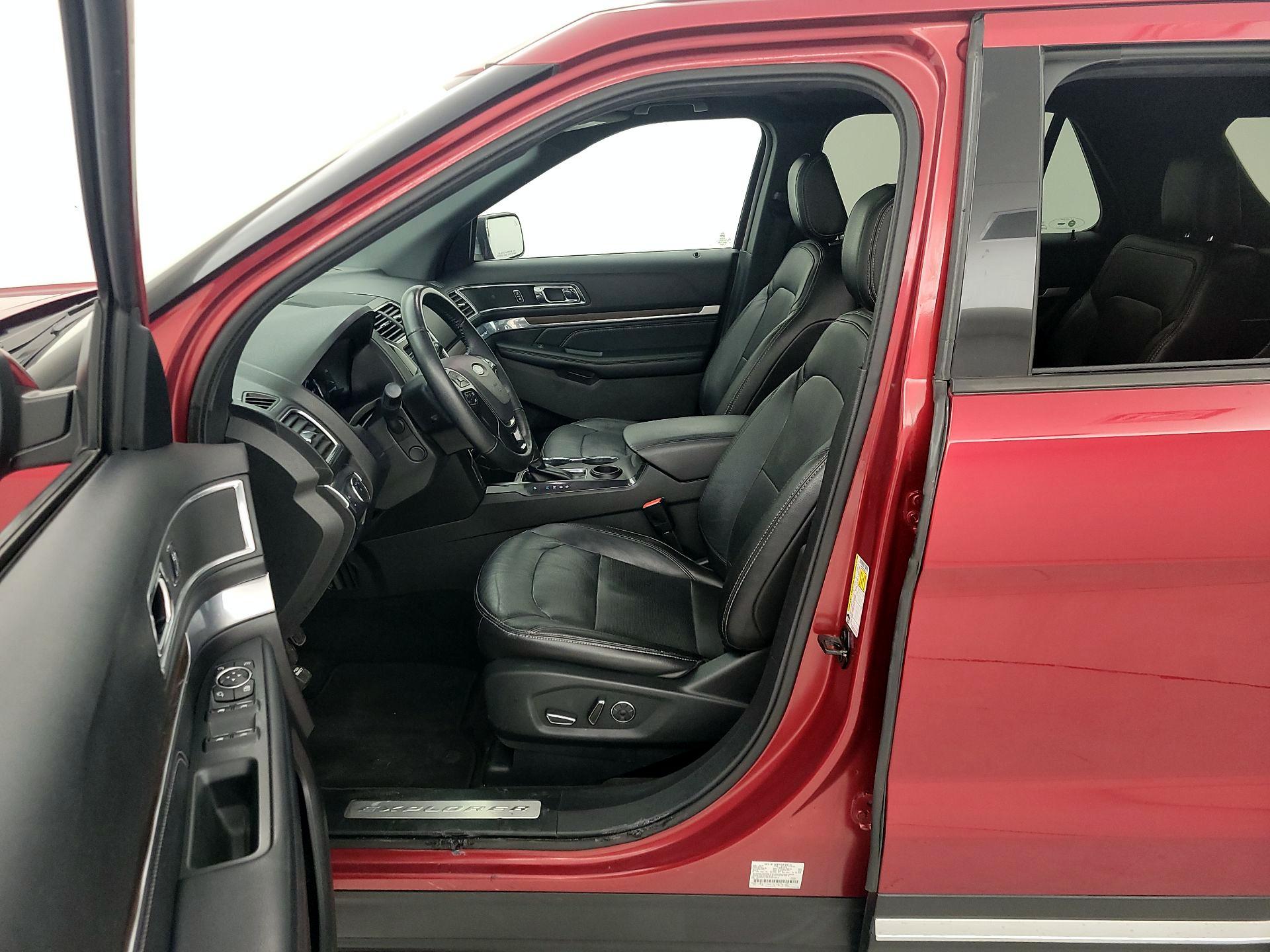 Thumbnail: 2018 Ford Explorer - 11