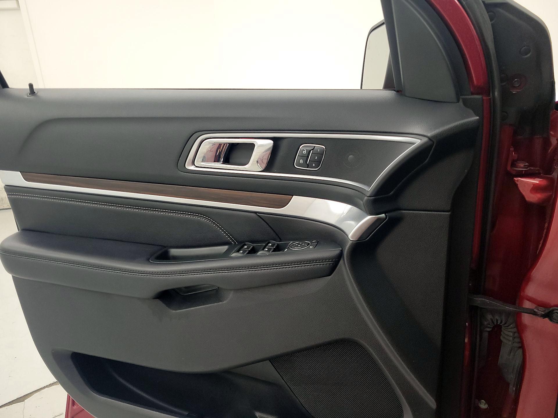 Thumbnail: 2018 Ford Explorer - 12