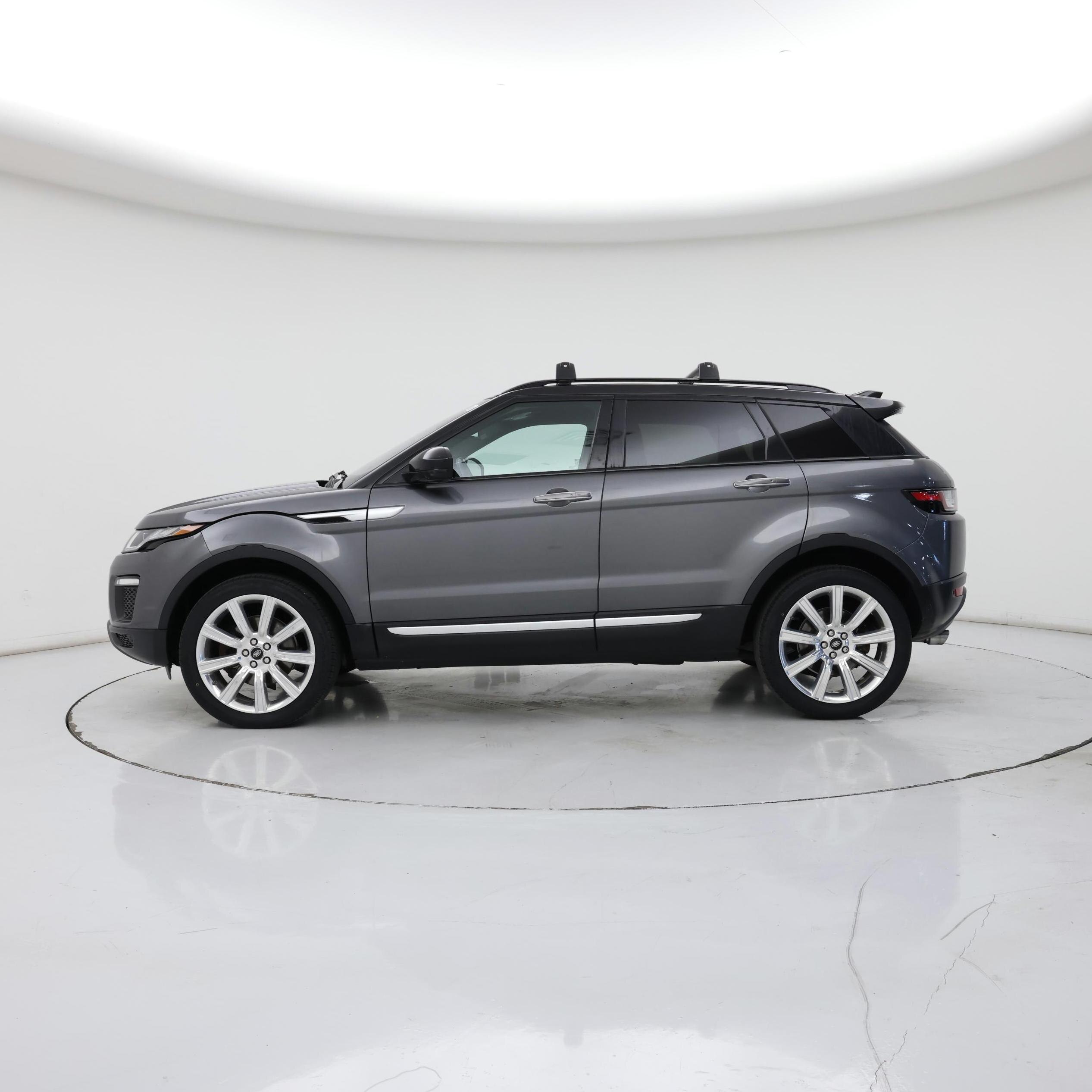 Thumbnail: 2016 Land Rover Range Rover Evoque - 3