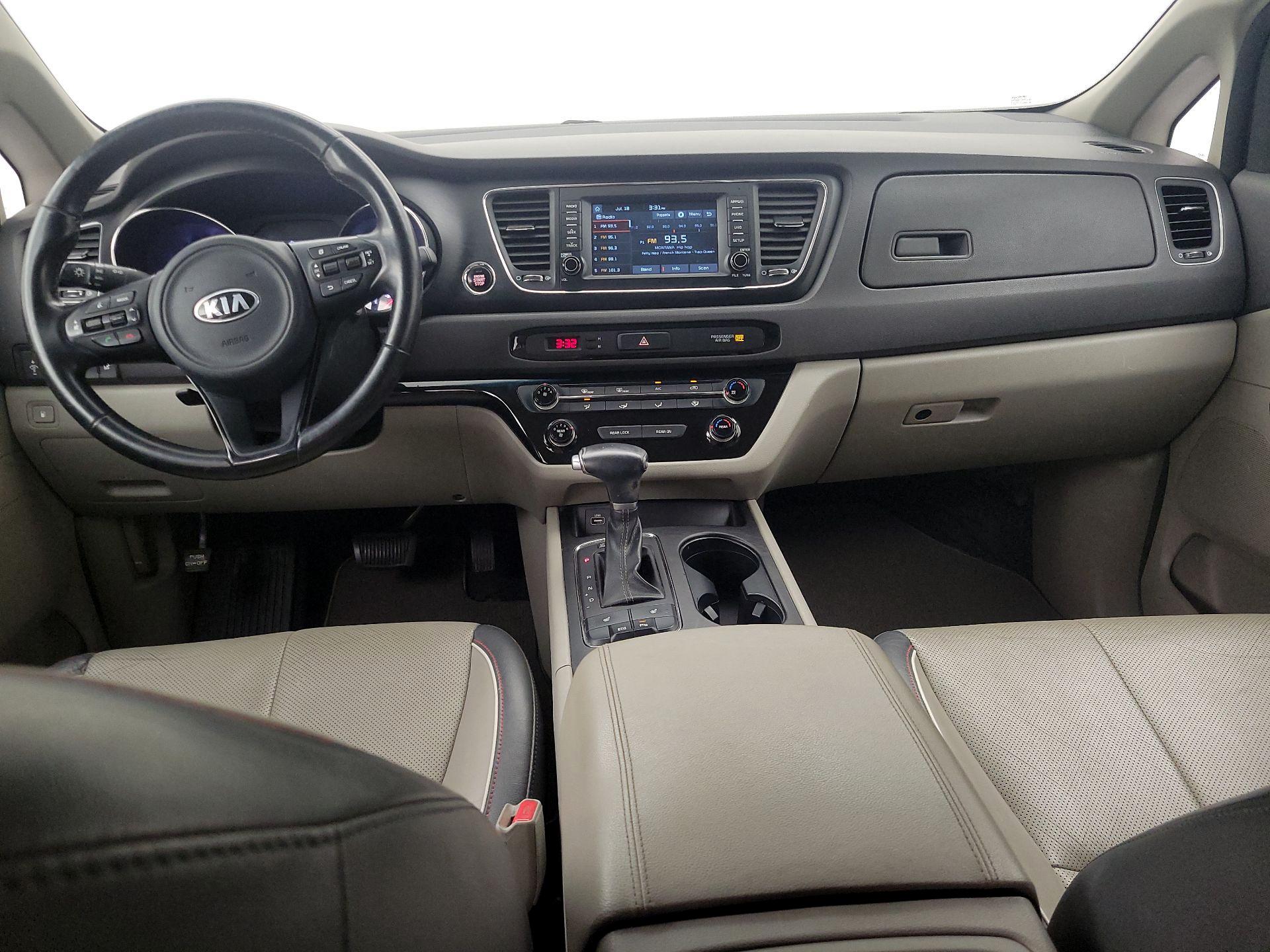 Thumbnail: 2017 Kia Sedona - 9