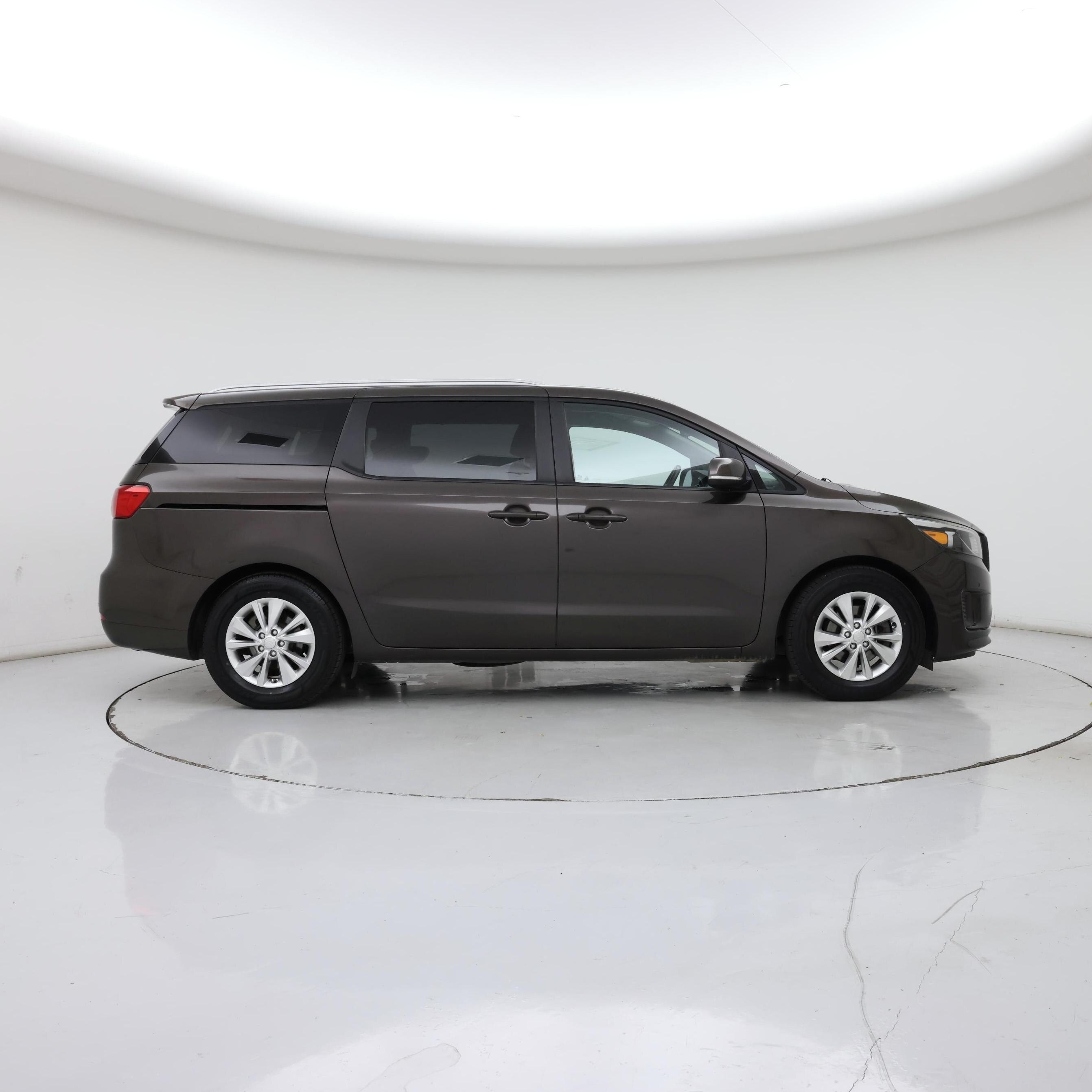 Thumbnail: 2017 Kia Sedona - 7