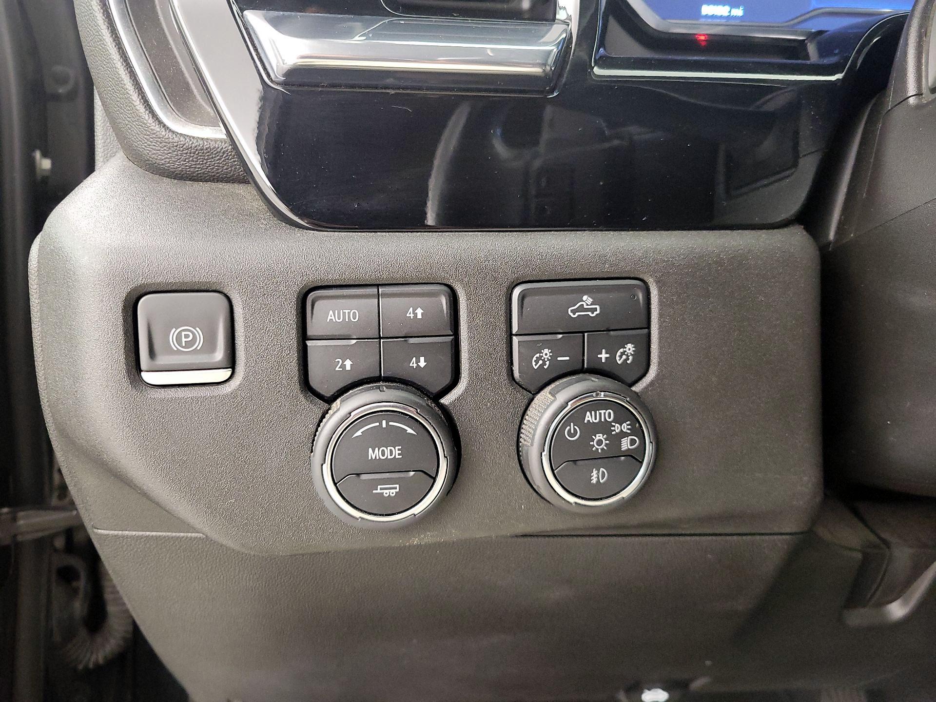 Thumbnail: 2023 Chevrolet Silverado 1500 - 13