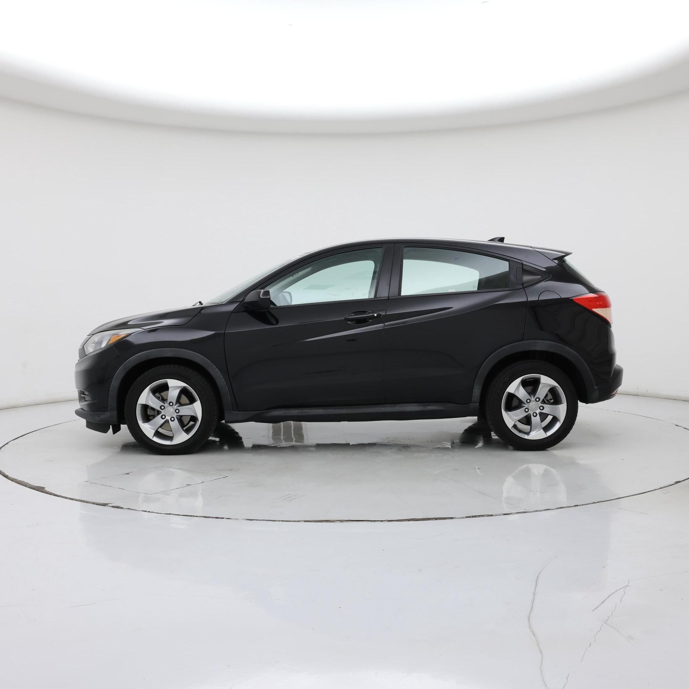 Thumbnail: 2017 Honda HR-V - 3