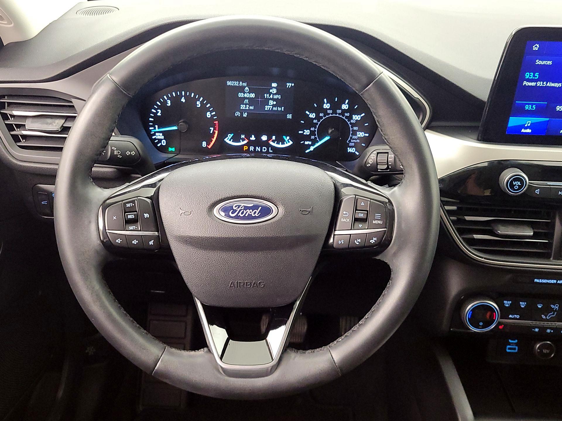 Thumbnail: 2021 Ford Escape - 10