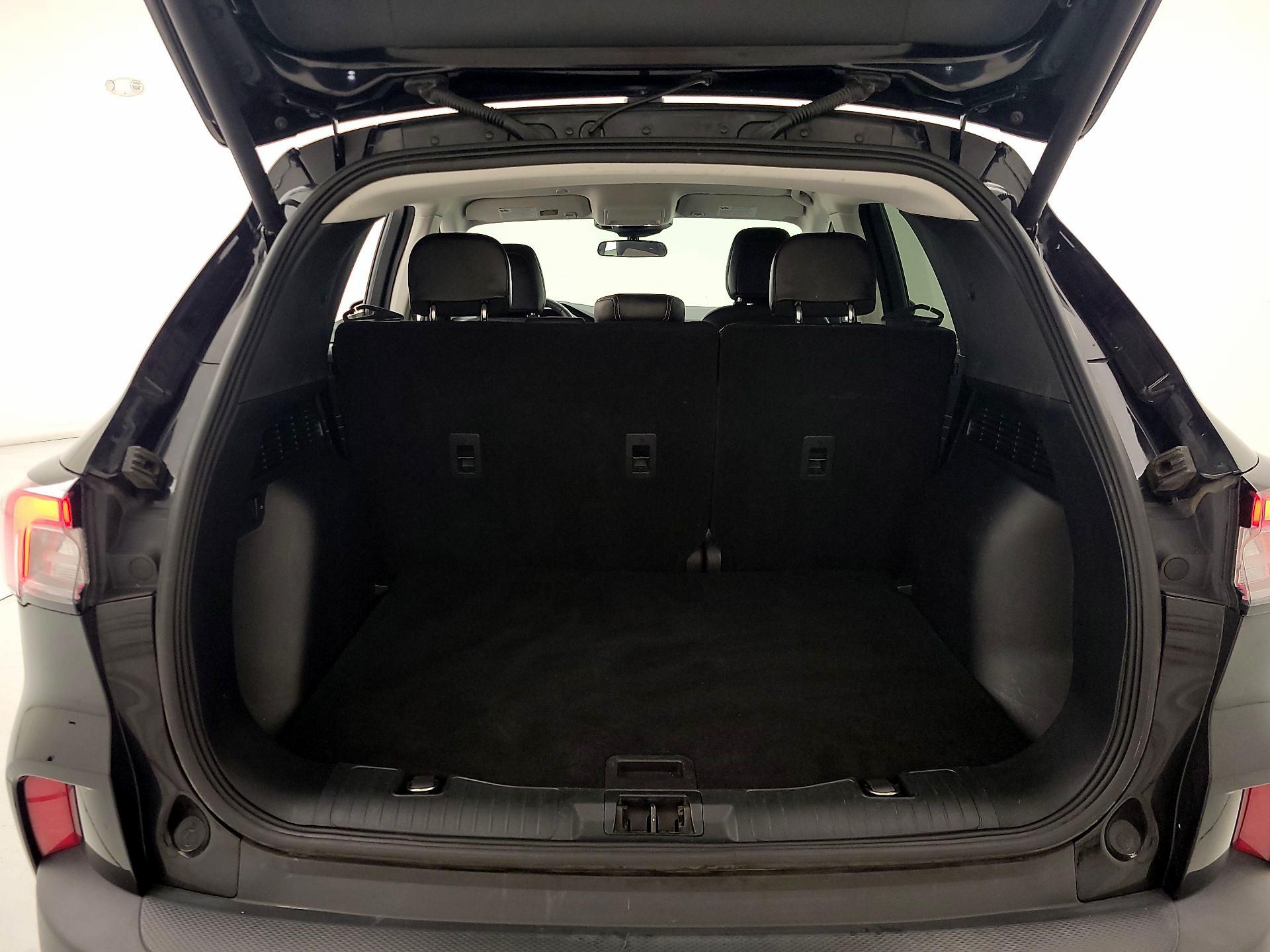 Thumbnail: 2021 Ford Escape - 20
