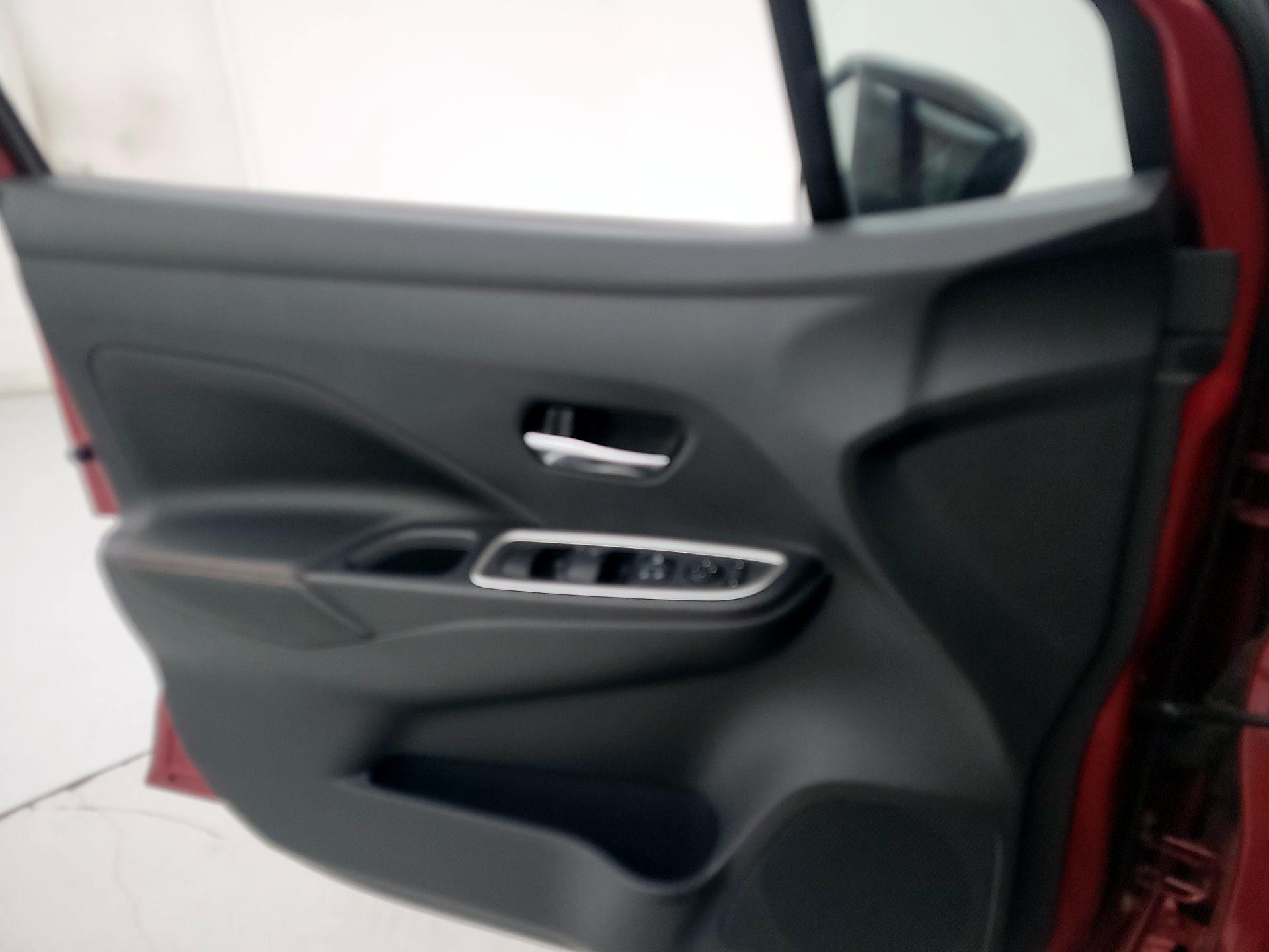 Thumbnail: 2020 Nissan Versa - 12