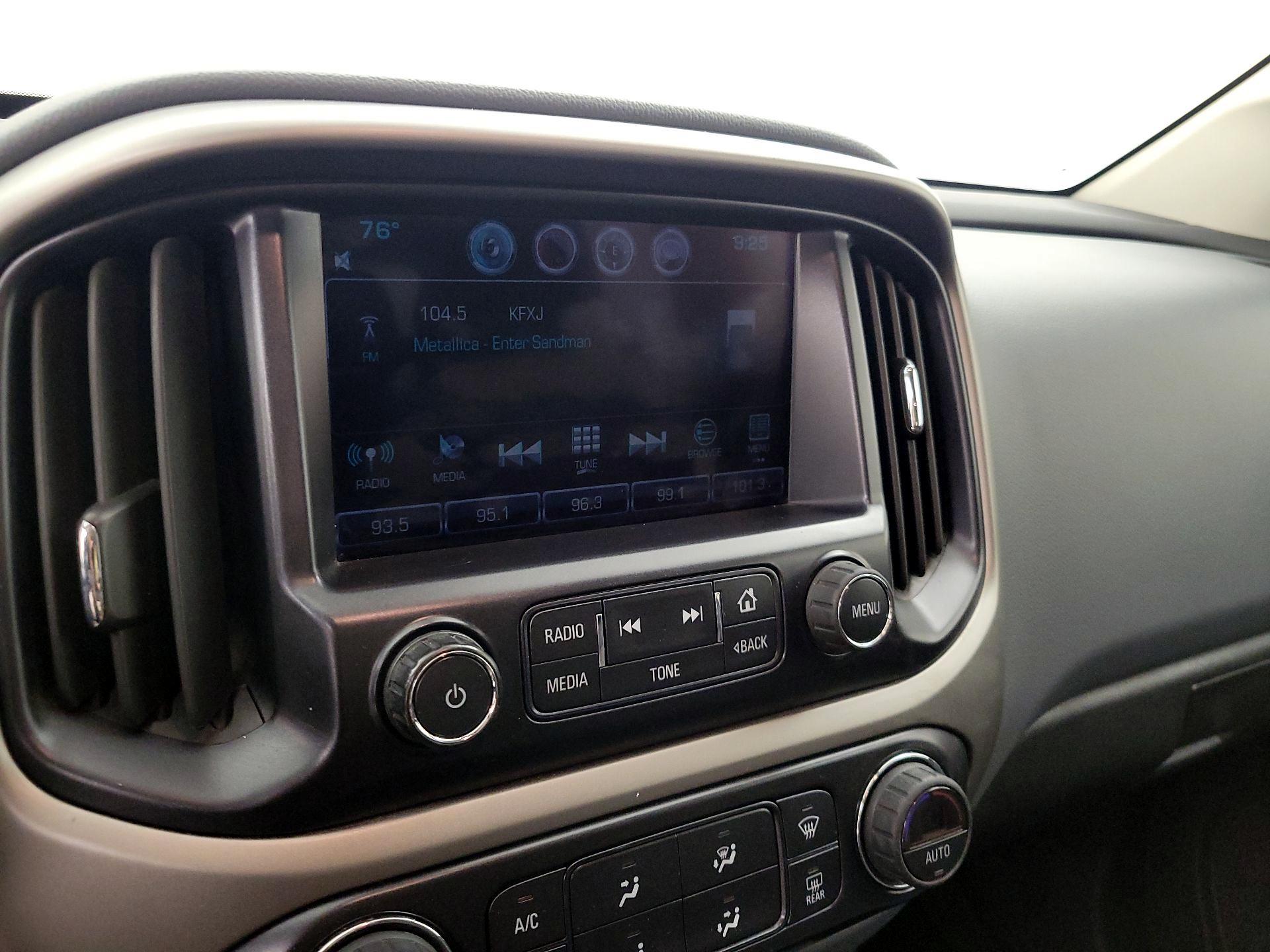 Thumbnail: 2016 Chevrolet Colorado - 16