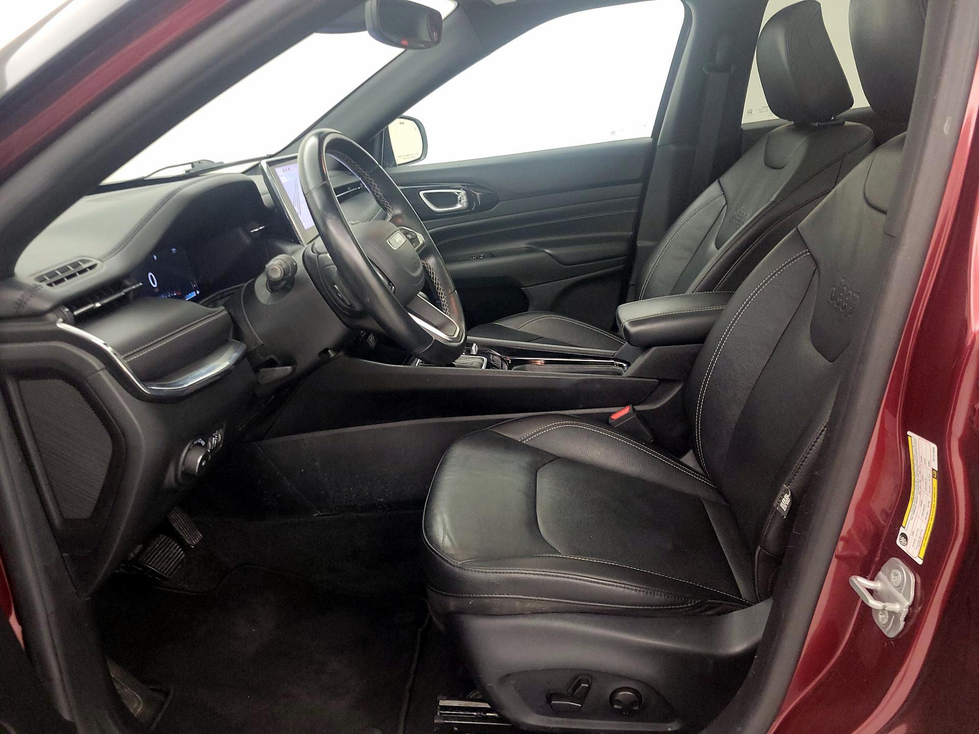 Thumbnail: 2022 Jeep Compass - 11