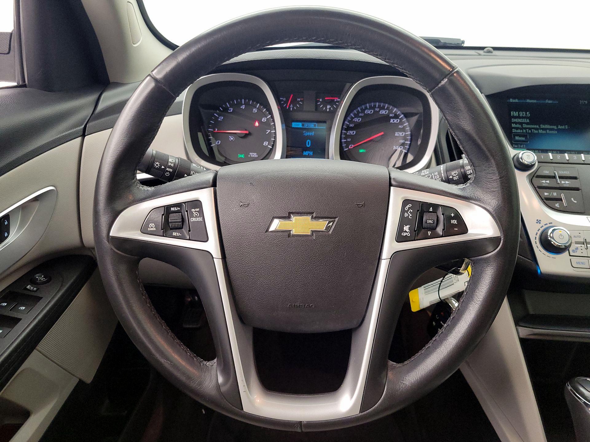 Thumbnail: 2017 Chevrolet Equinox - 10