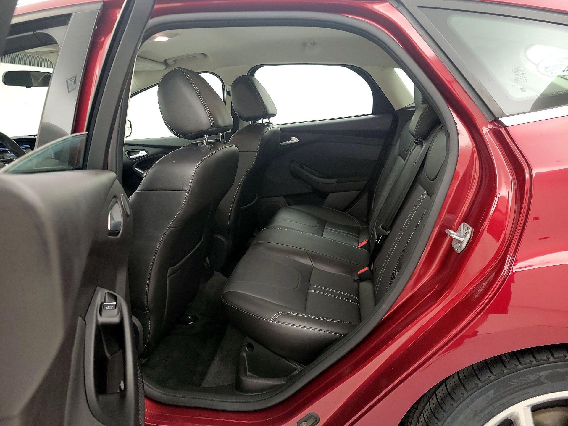Thumbnail: 2014 Ford Focus - 19