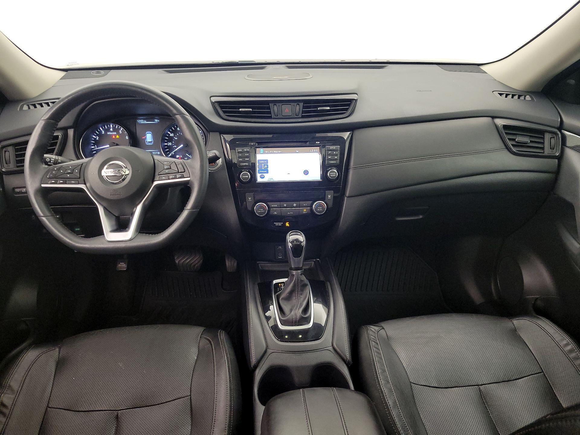 Thumbnail: 2017 Nissan Rogue - 9