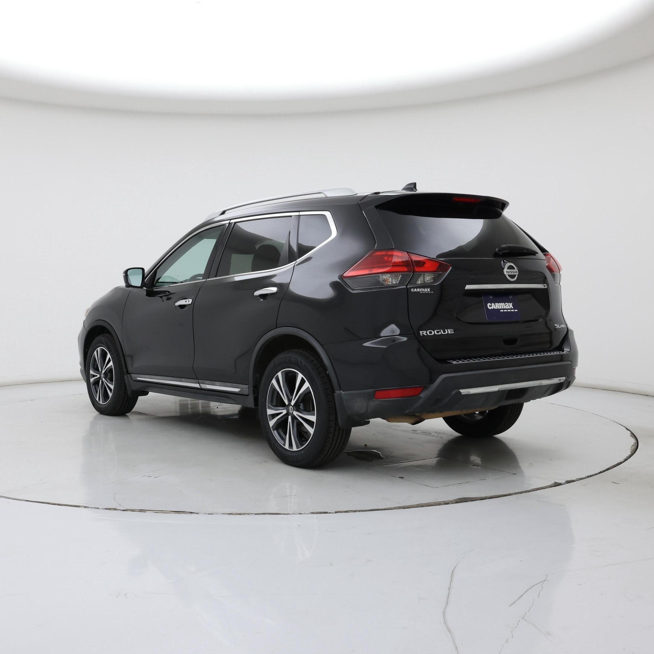 Thumbnail: 2017 Nissan Rogue - 2