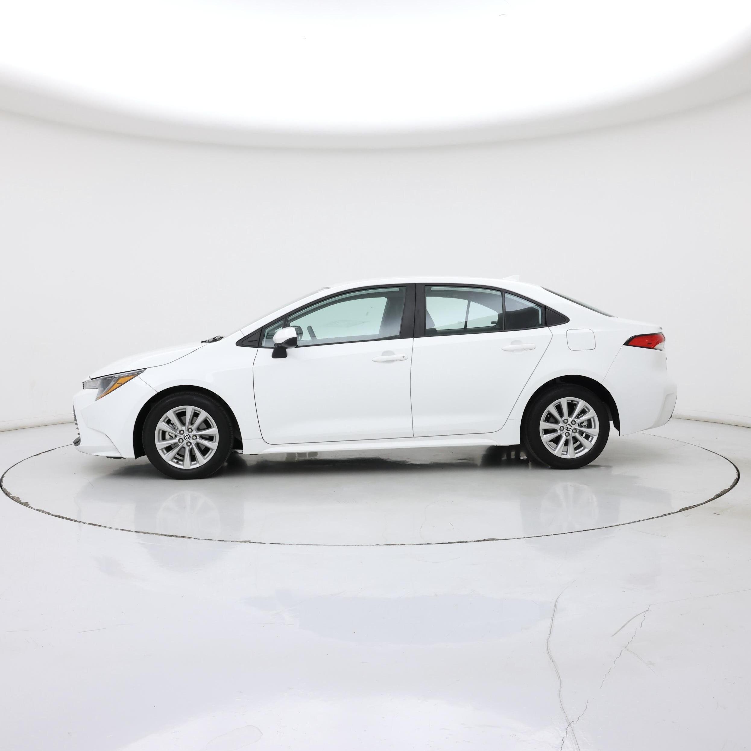 Thumbnail: 2023 Toyota Corolla - 3