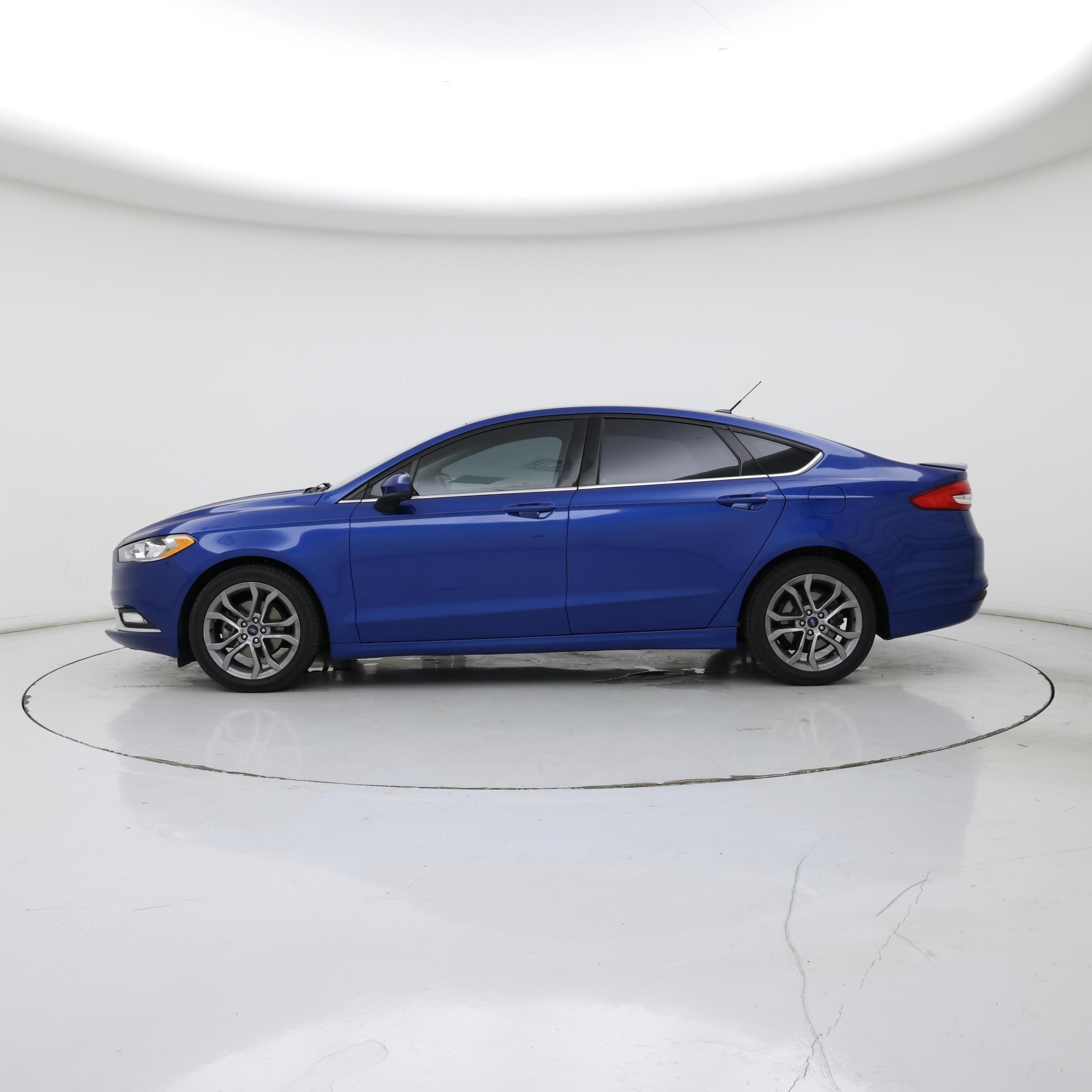 Thumbnail: 2017 Ford Fusion - 3