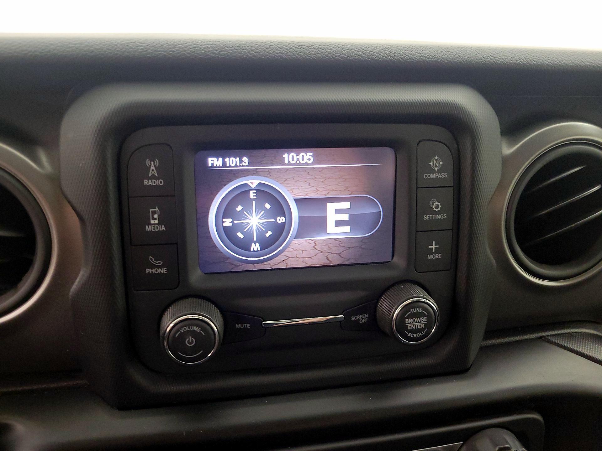 Thumbnail: 2021 Jeep Wrangler - 14