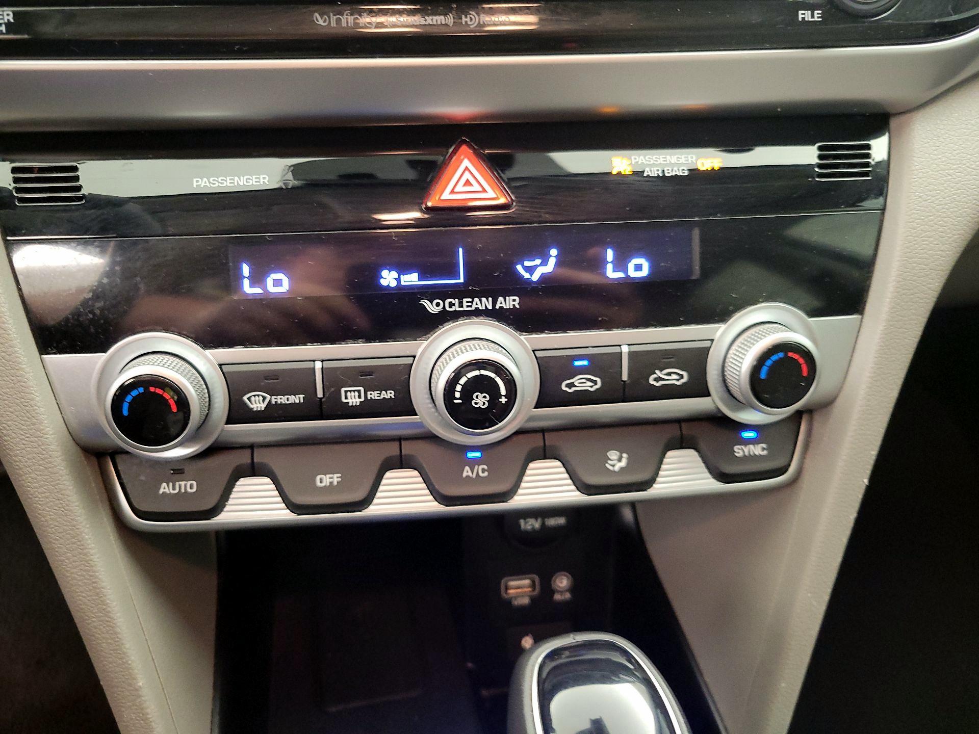 Thumbnail: 2020 Hyundai Elantra - 16