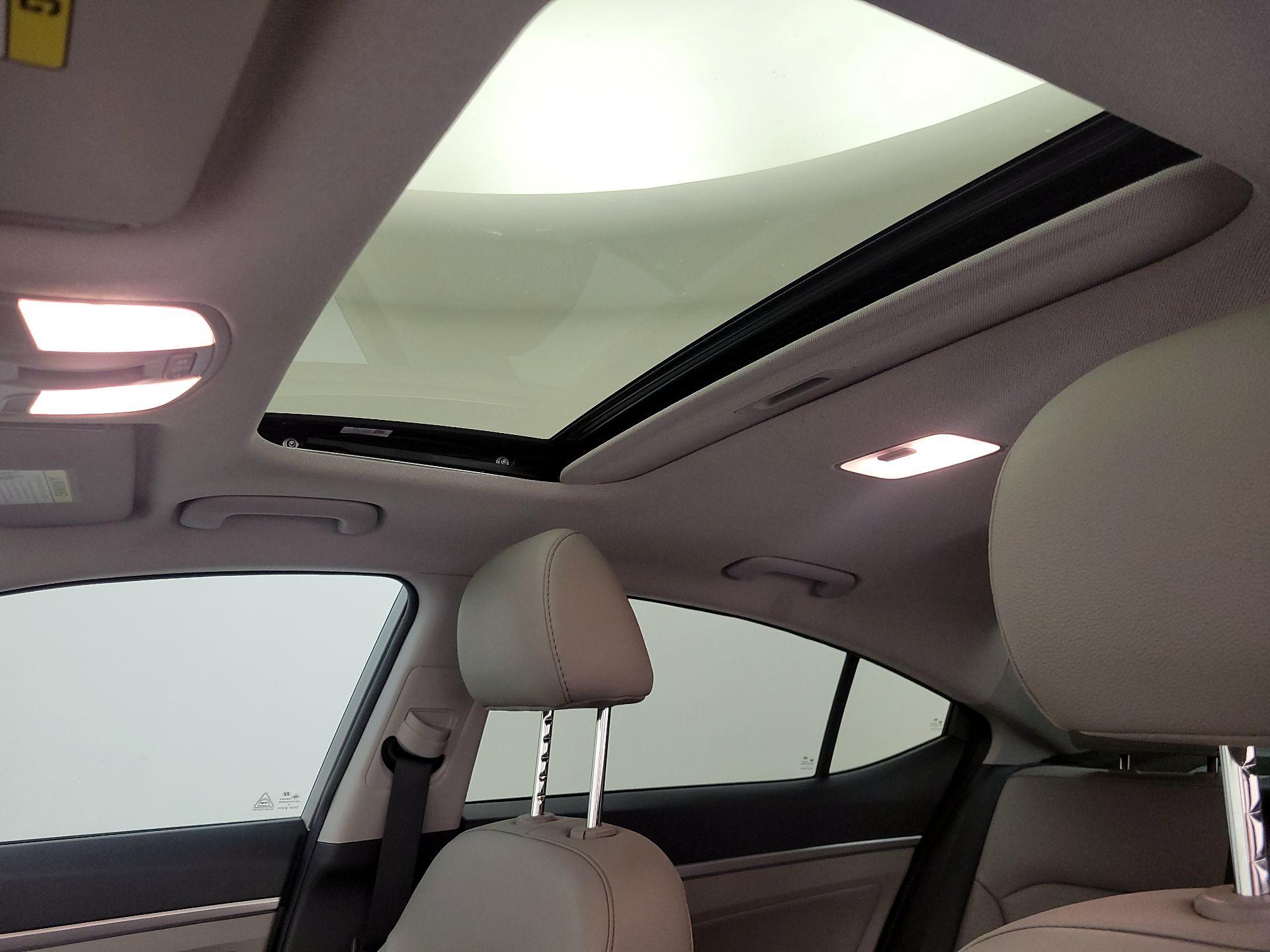 Thumbnail: 2020 Hyundai Elantra - 19