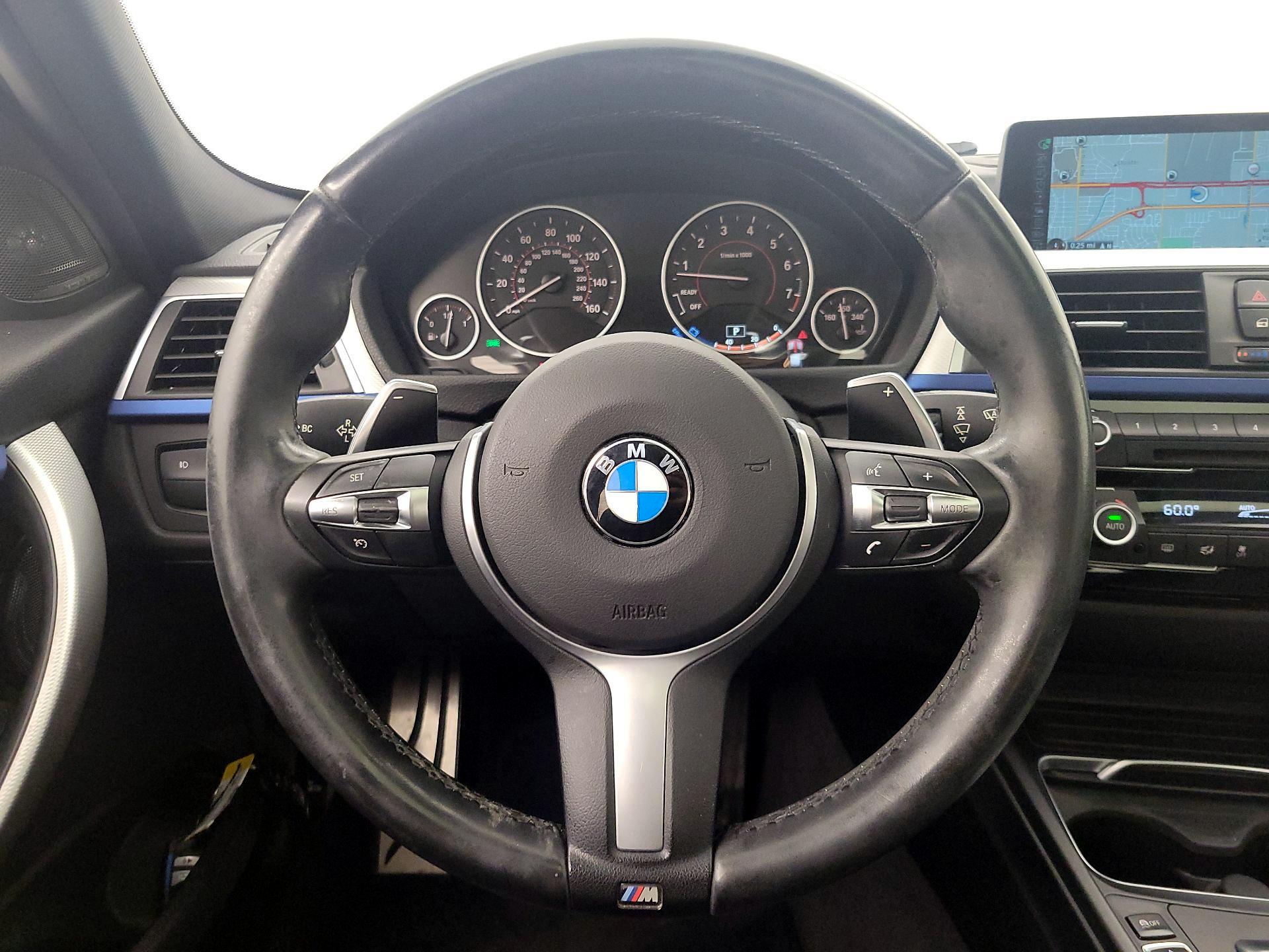 Thumbnail: 2016 BMW 3 Series - 10