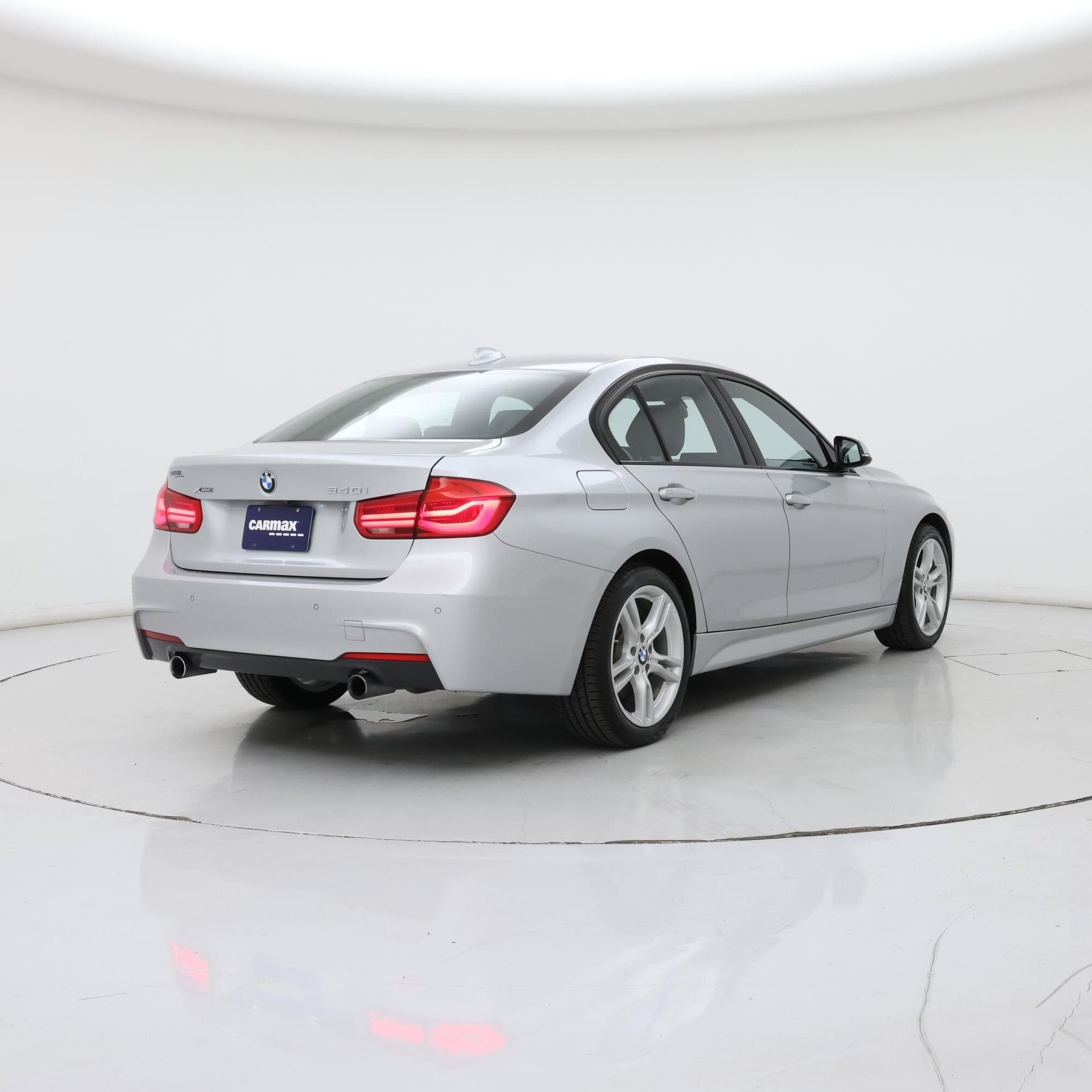 Thumbnail: 2016 BMW 3 Series - 8