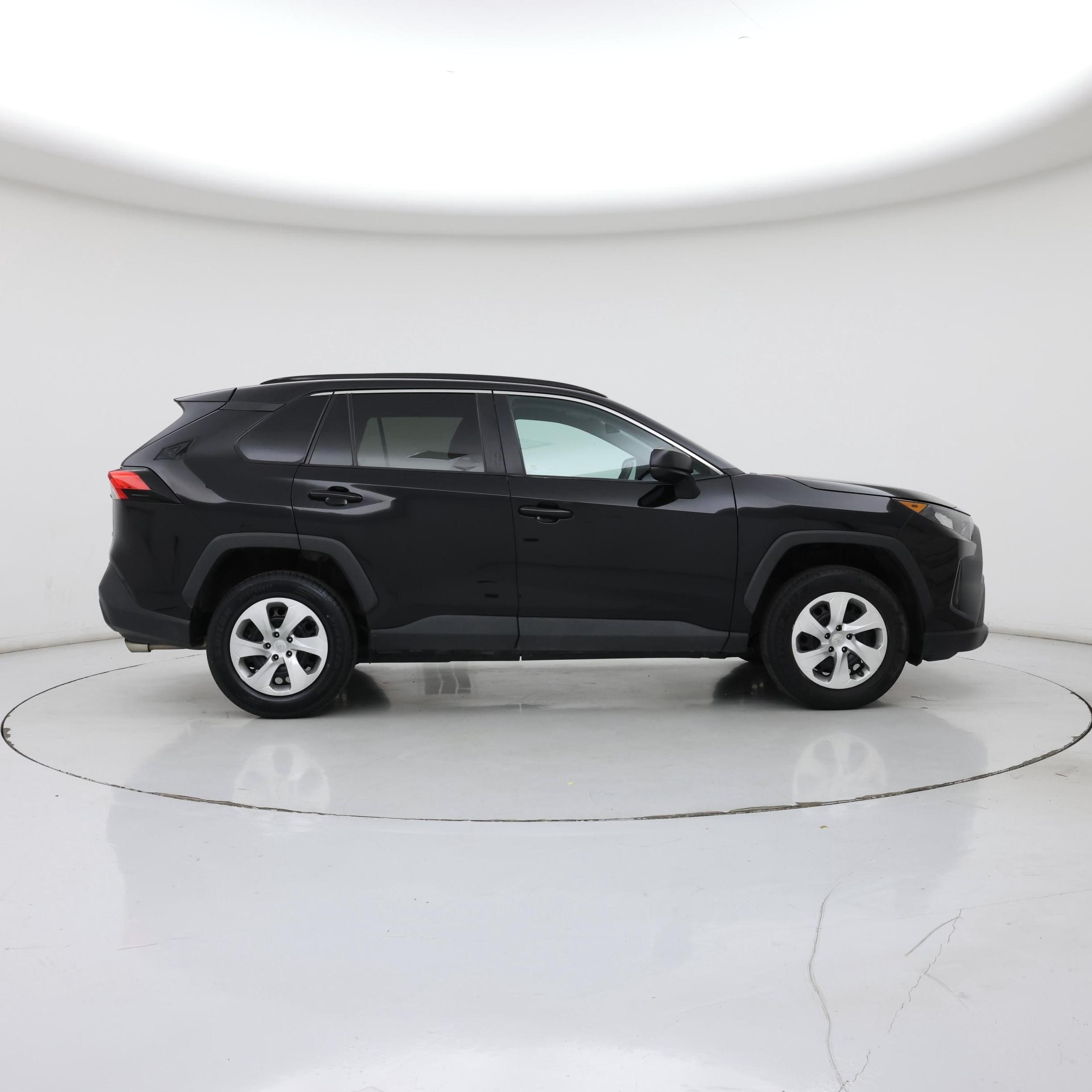 Thumbnail: 2021 Toyota RAV4 - 7