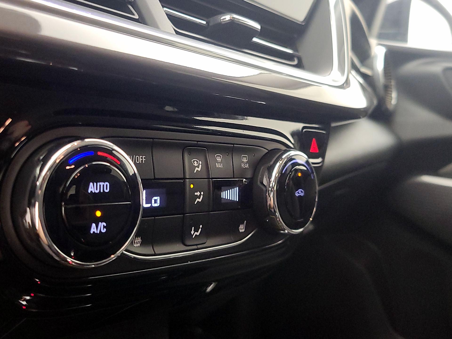 Thumbnail: 2024 Chevrolet Trax - 16