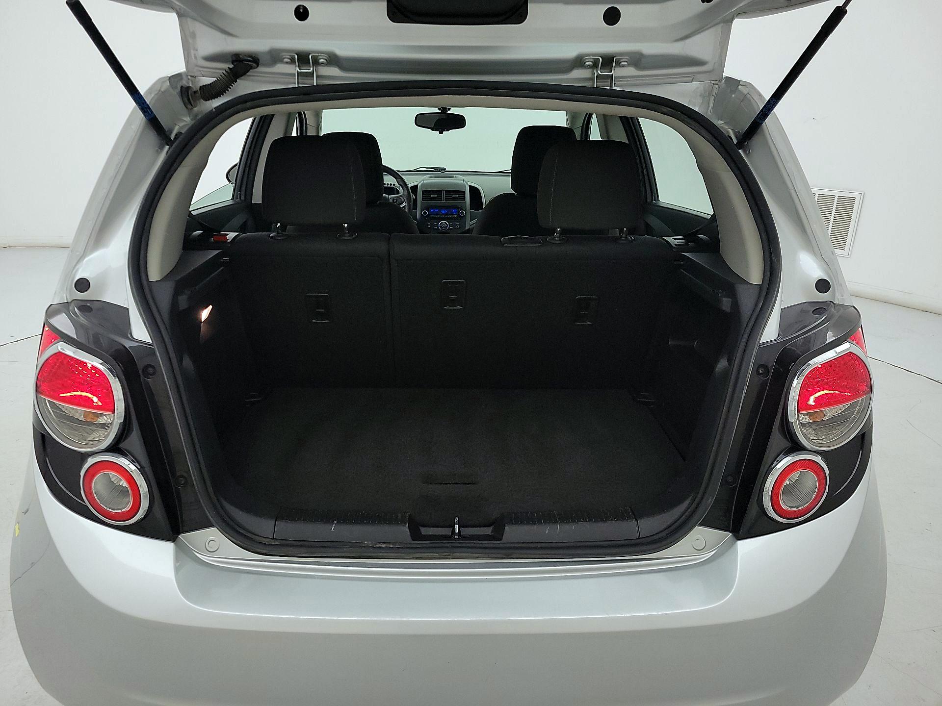 Thumbnail: 2015 Chevrolet Sonic - 18