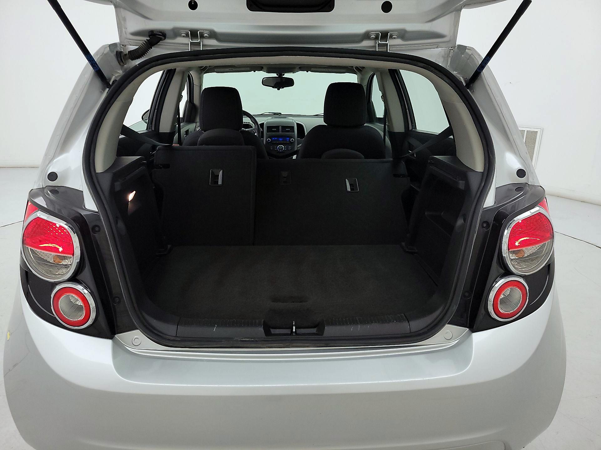 Thumbnail: 2015 Chevrolet Sonic - 19
