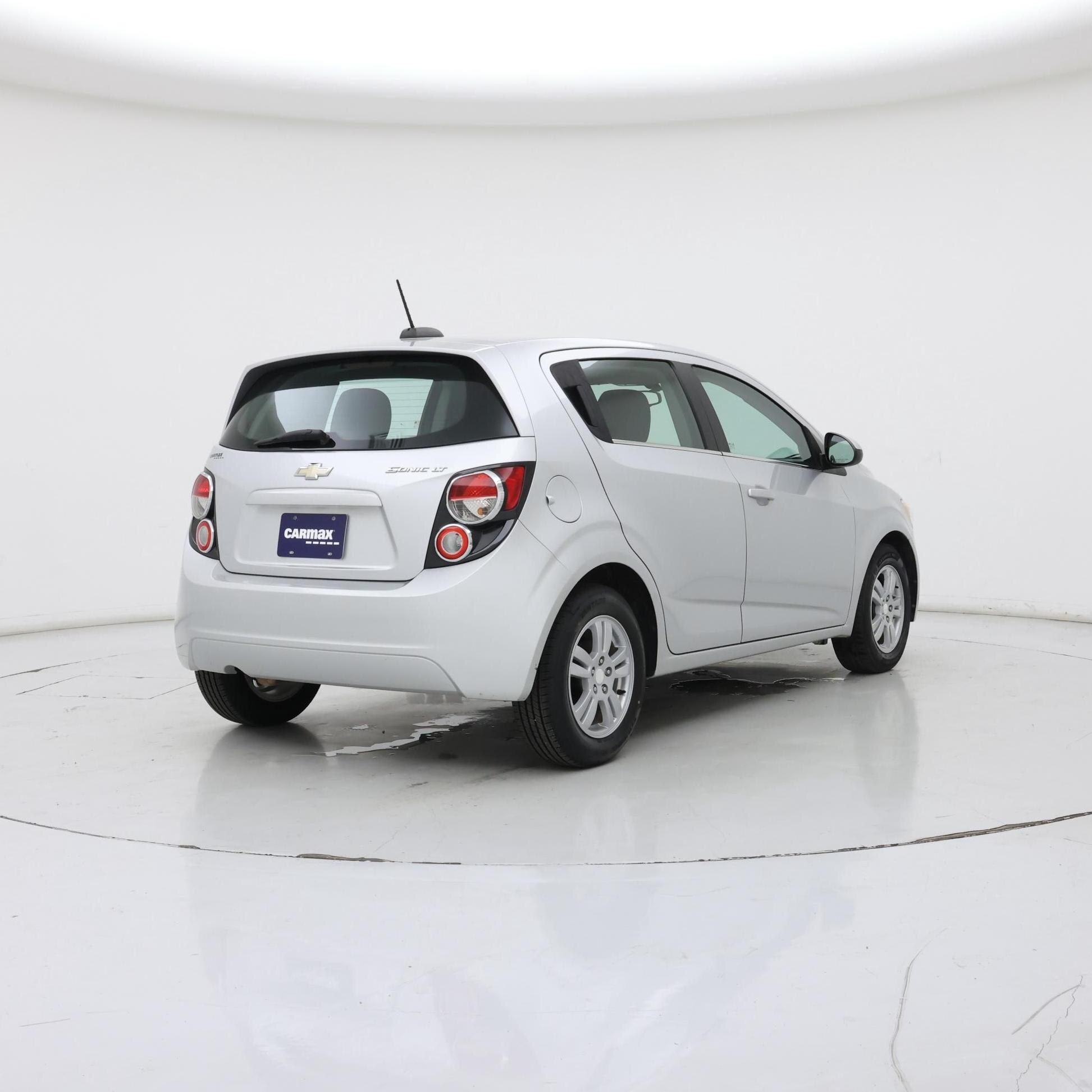Thumbnail: 2015 Chevrolet Sonic - 8