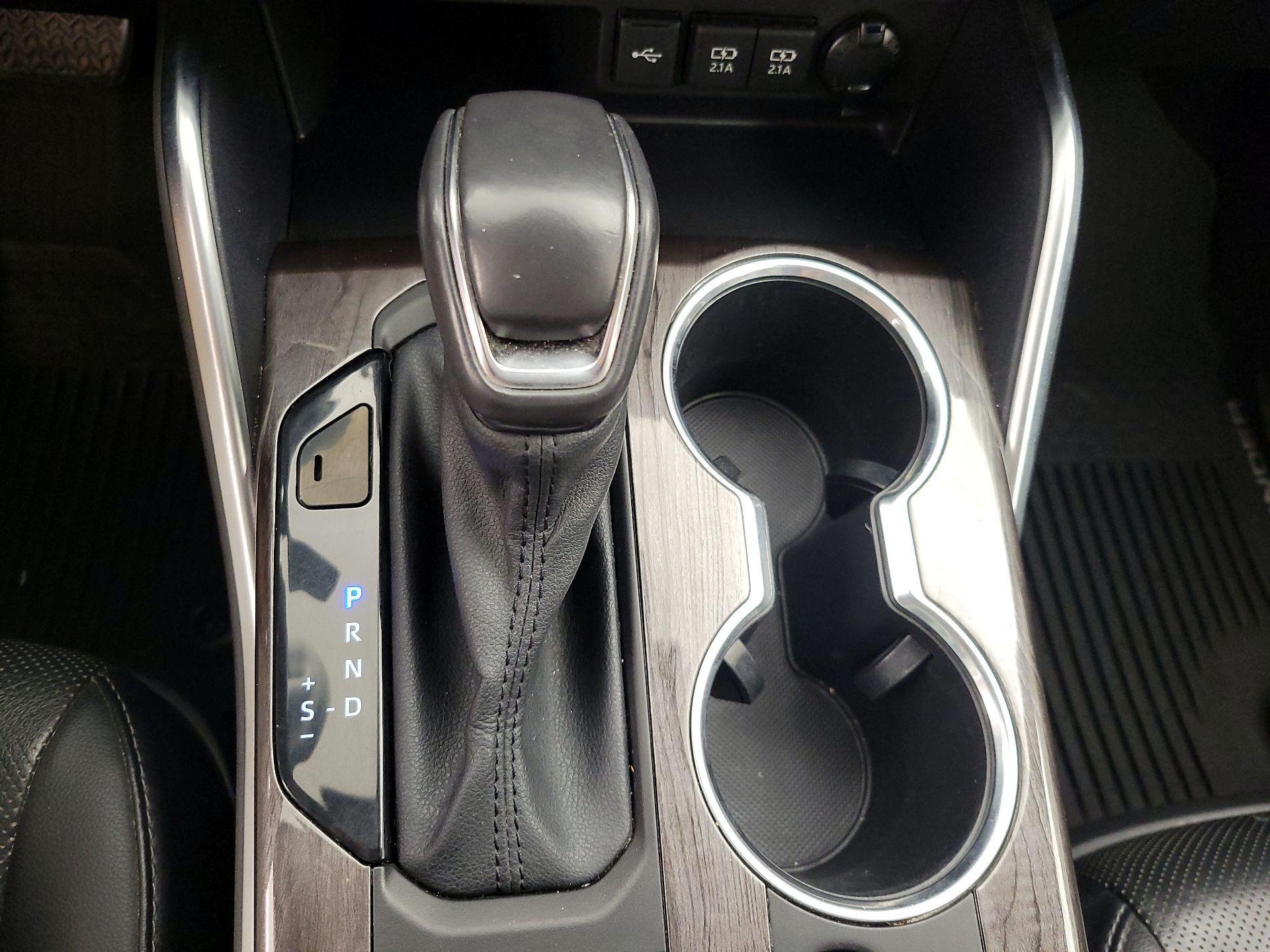 Thumbnail: 2021 Toyota Highlander - 18