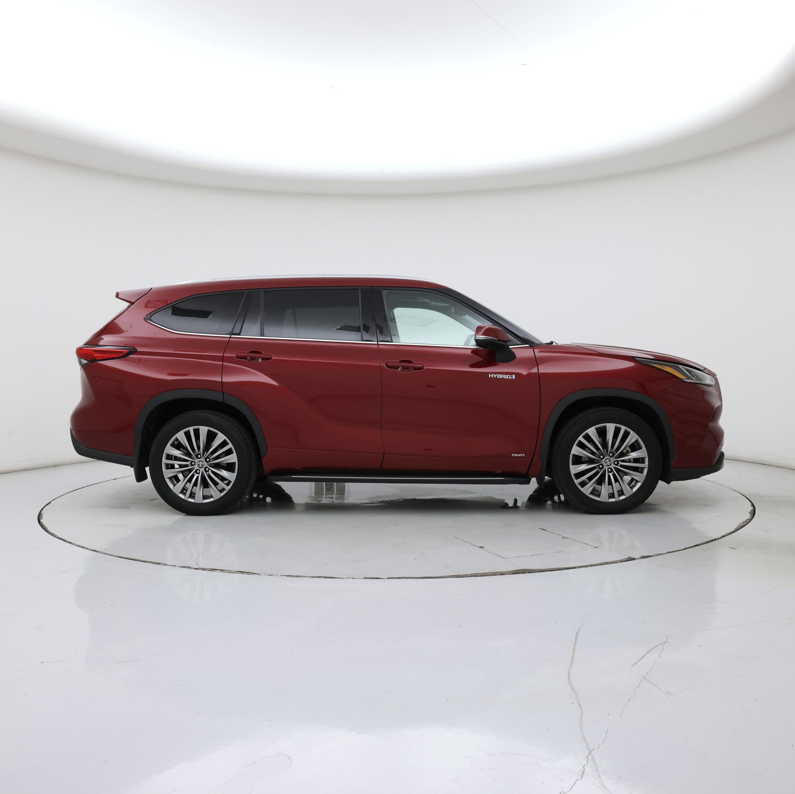 Thumbnail: 2021 Toyota Highlander - 7