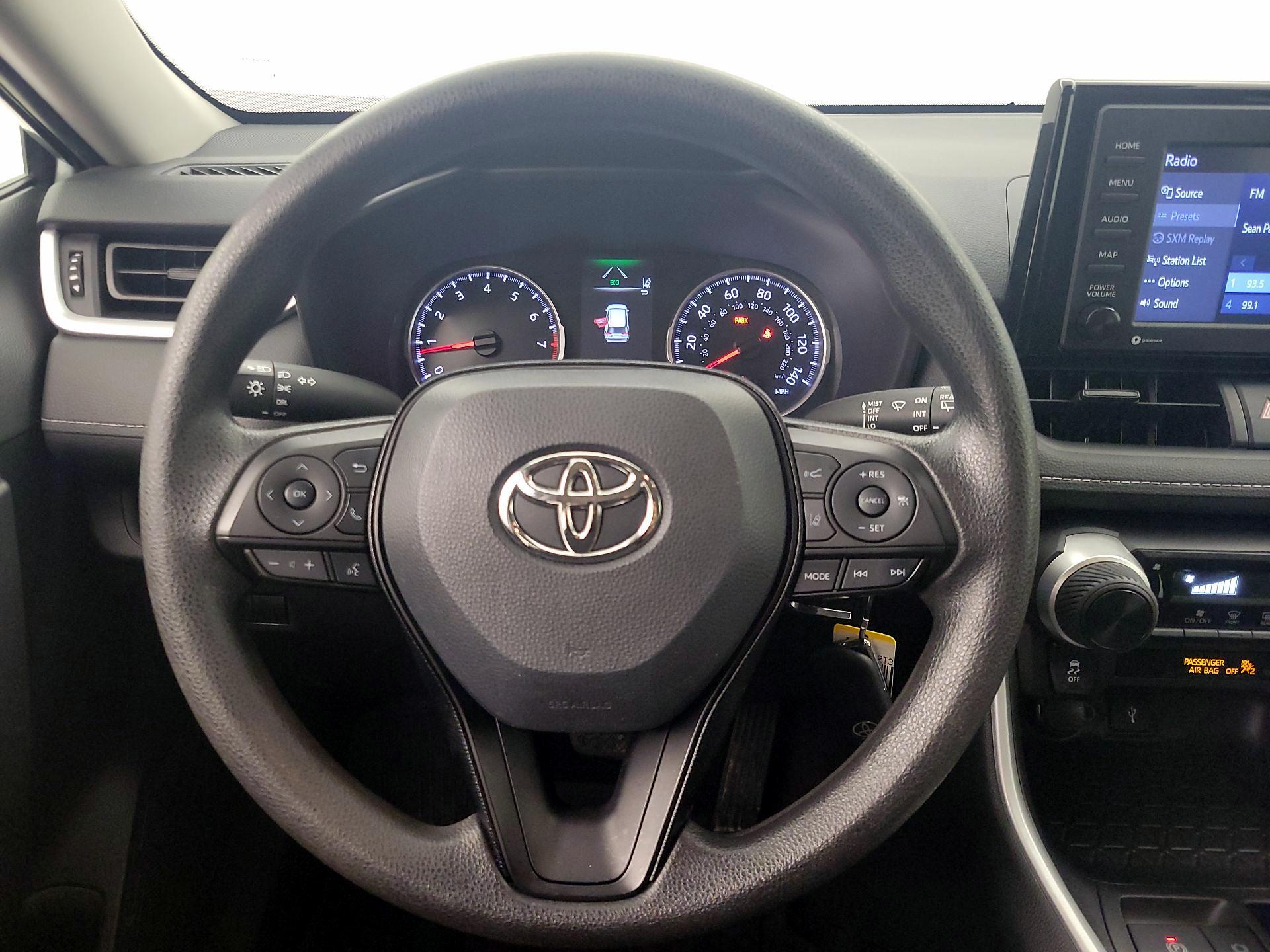 Thumbnail: 2021 Toyota RAV4 - 10