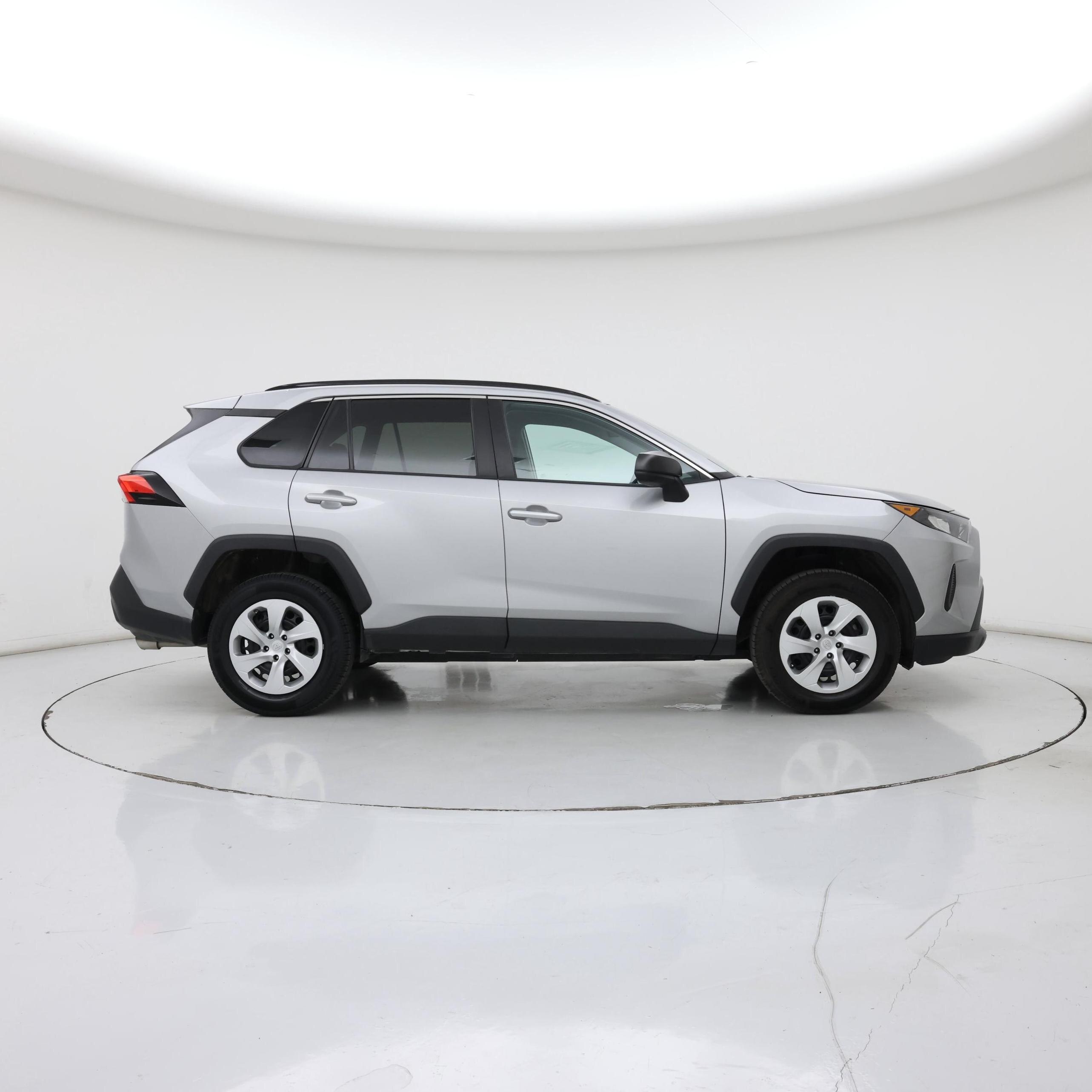 Thumbnail: 2021 Toyota RAV4 - 7